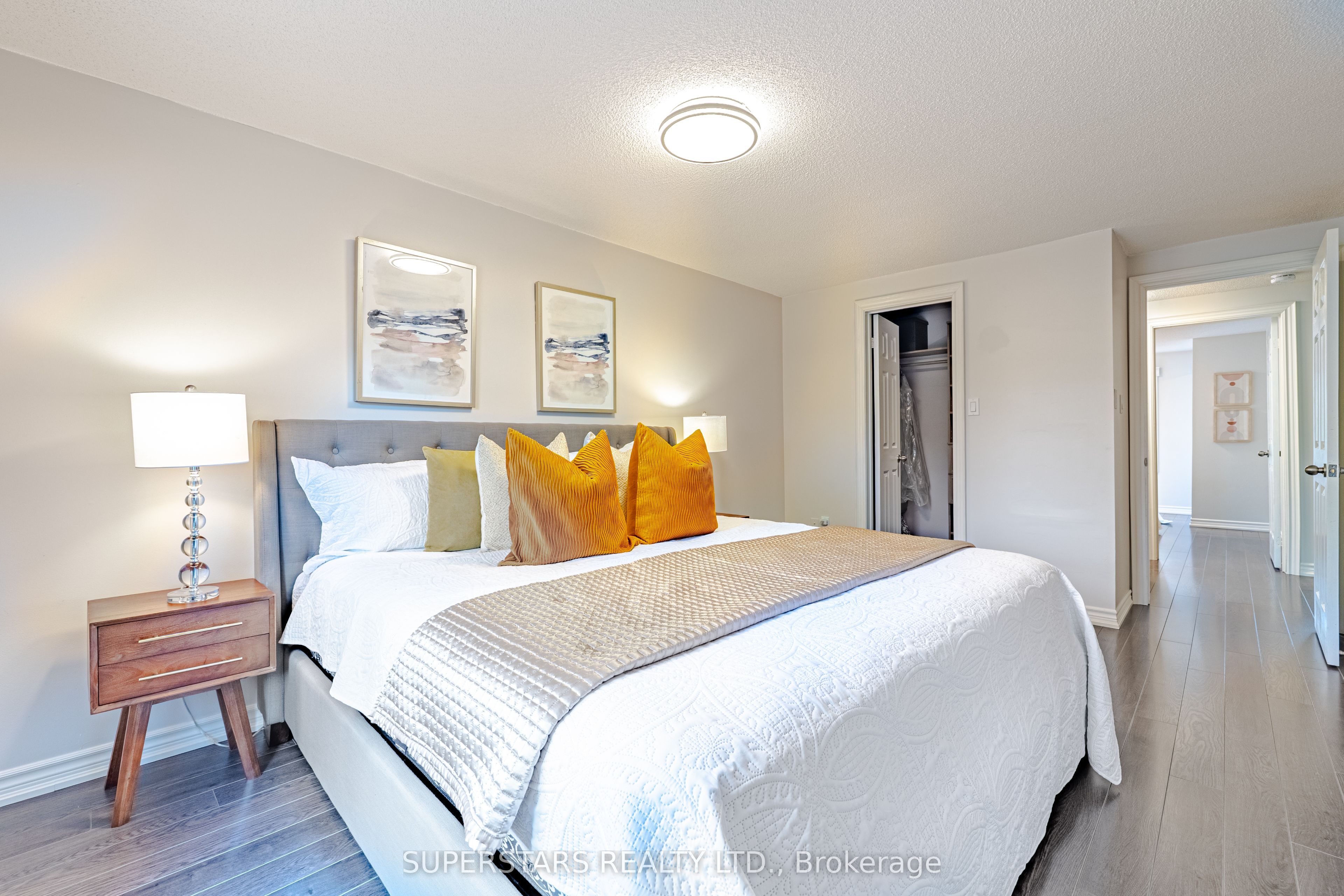 7 Steepleview Crescent Property Photo 10