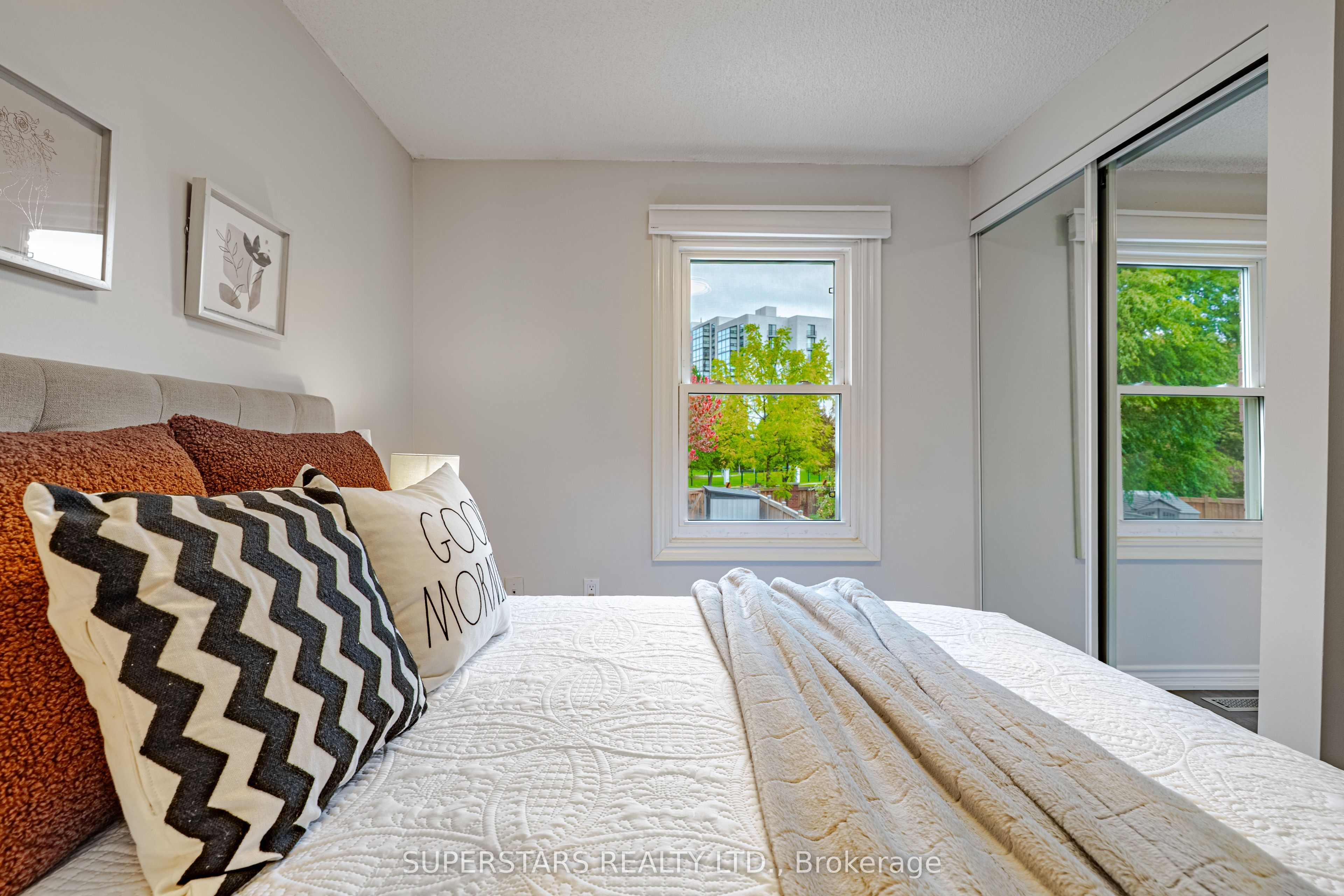 7 Steepleview Crescent Property Photo 14