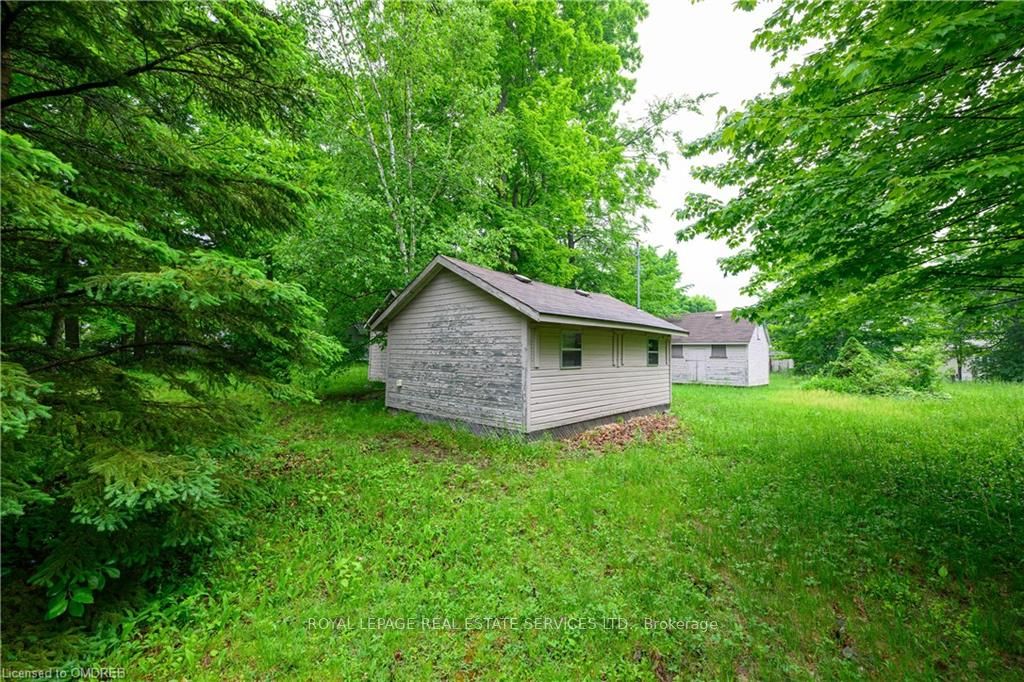 722 Hastings Avenue Property Photo 3