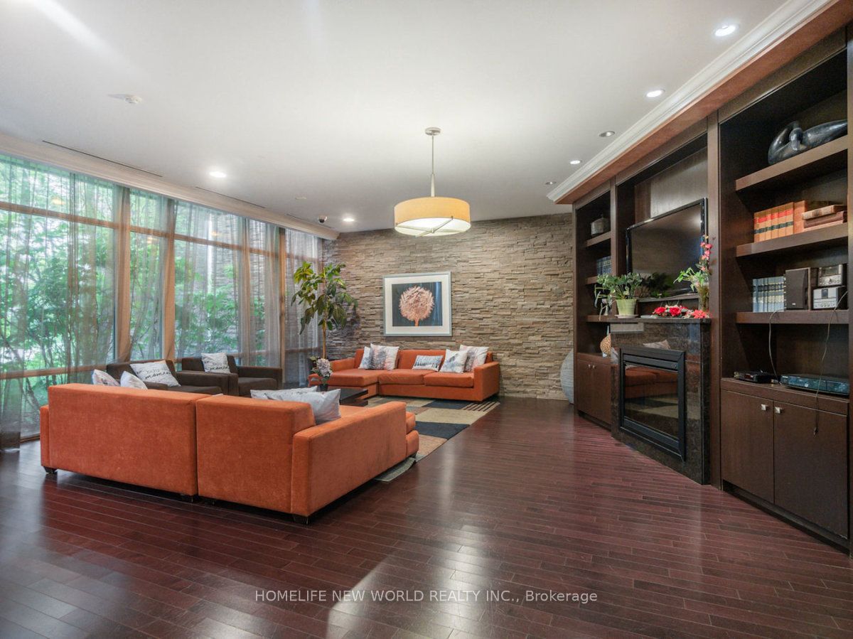 57 Upper Duke Crescent 510 Property Photo 33