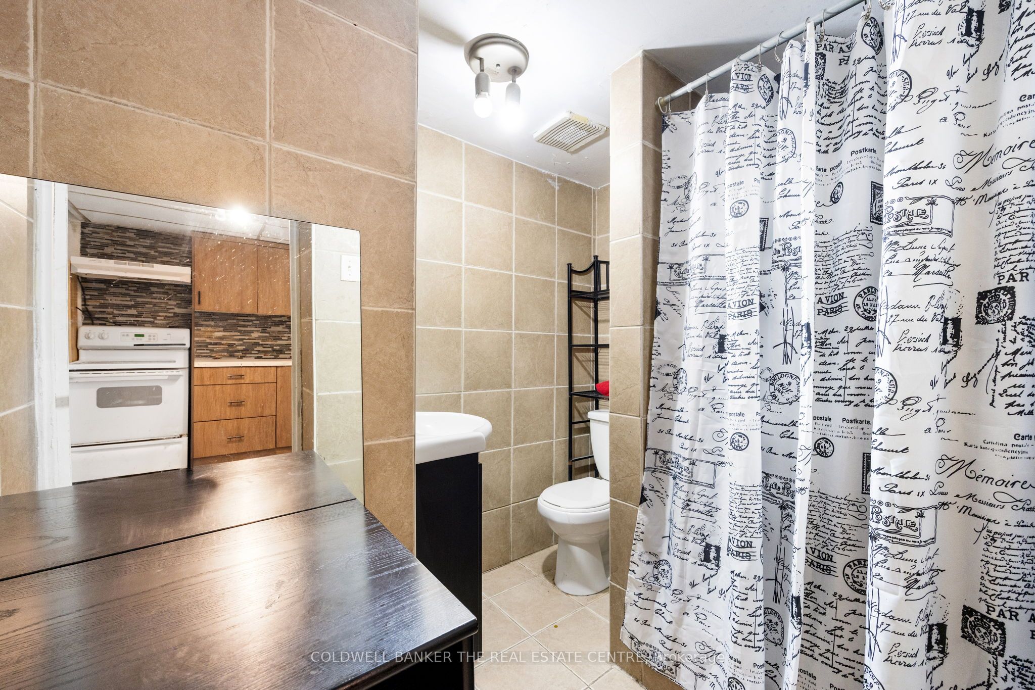 23 Riviera Drive W Property Photo 26