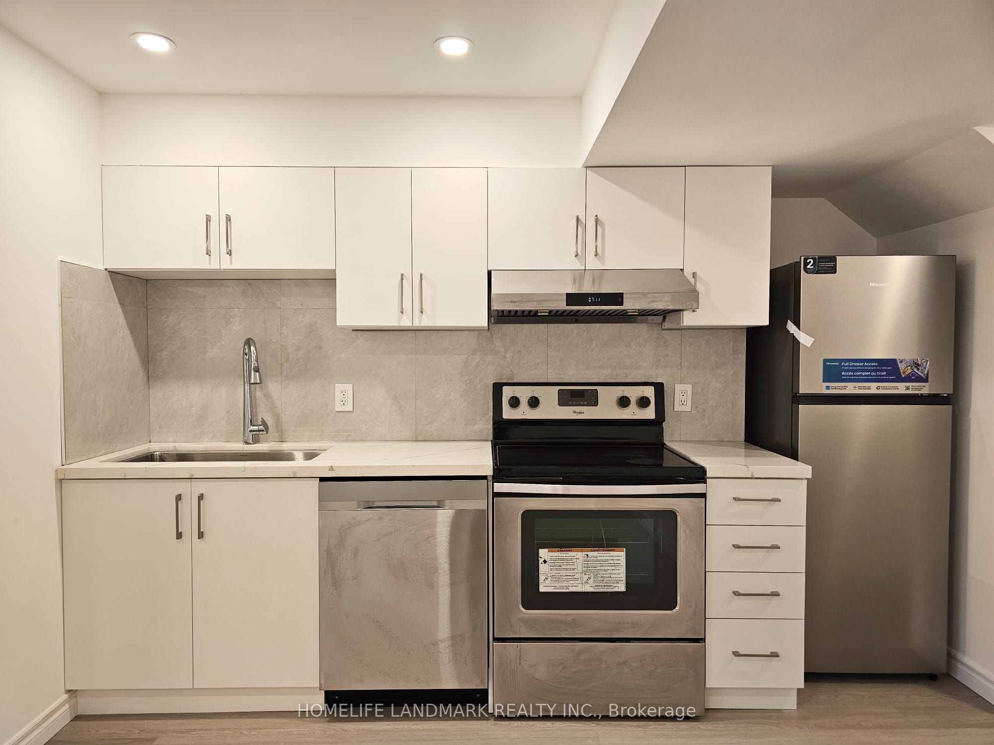 9 Frisinger Ln Property Photo 1