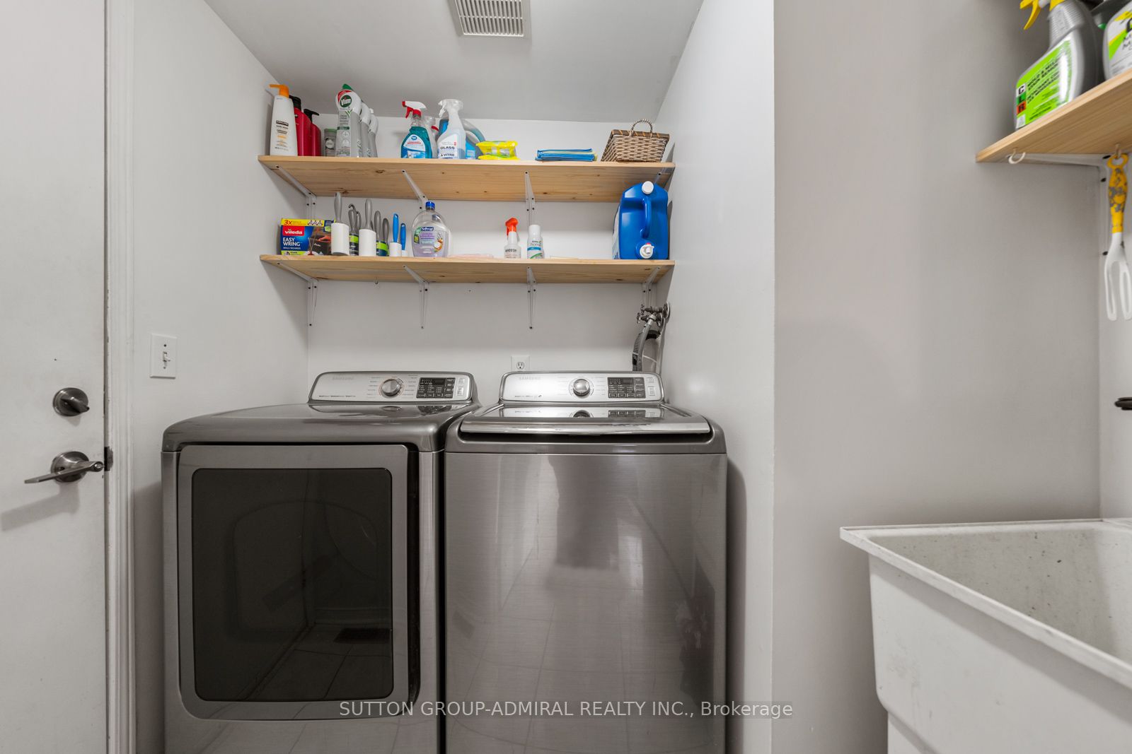 25 Umbria Crescent Property Photo 16