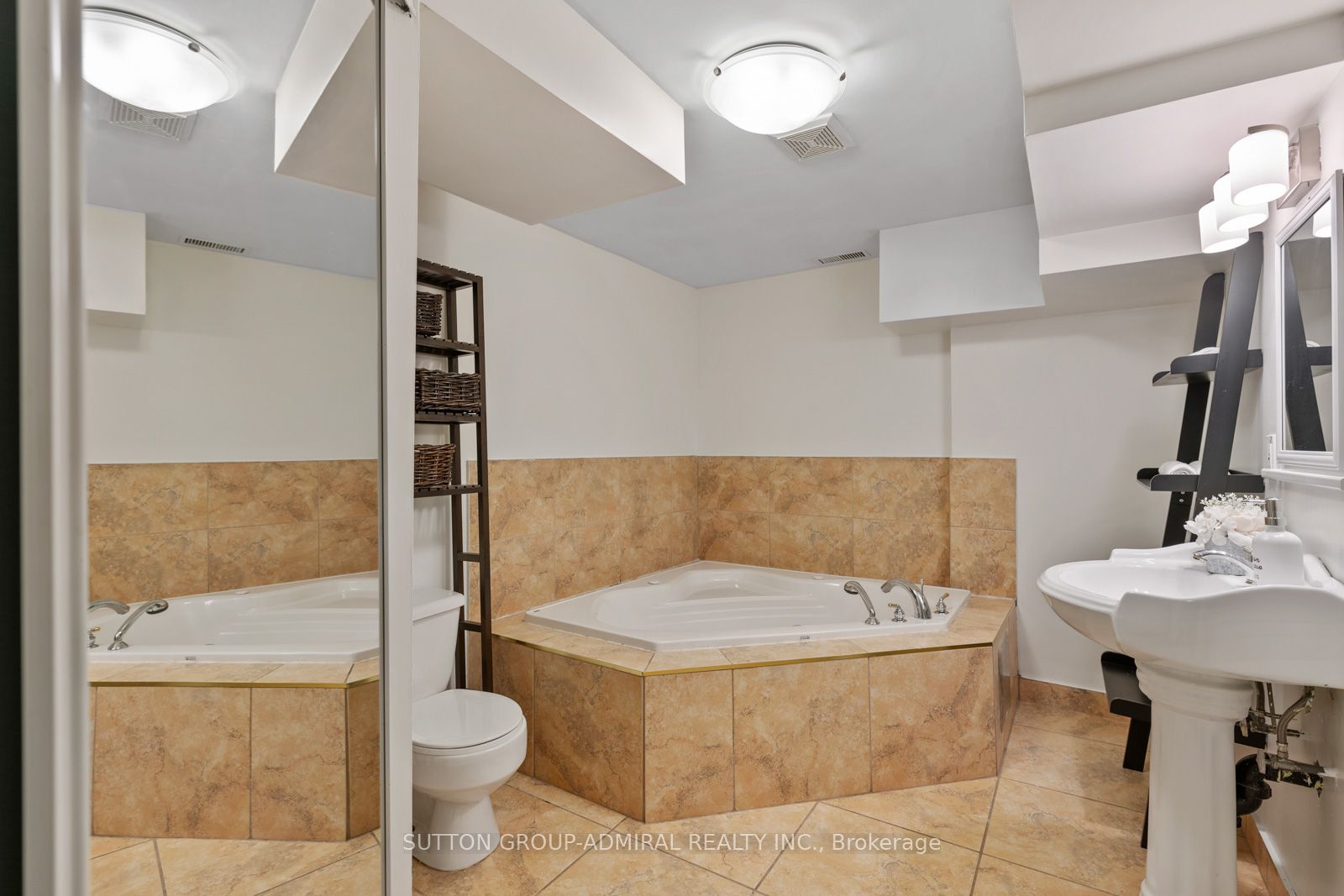 25 Umbria Crescent Property Photo 29