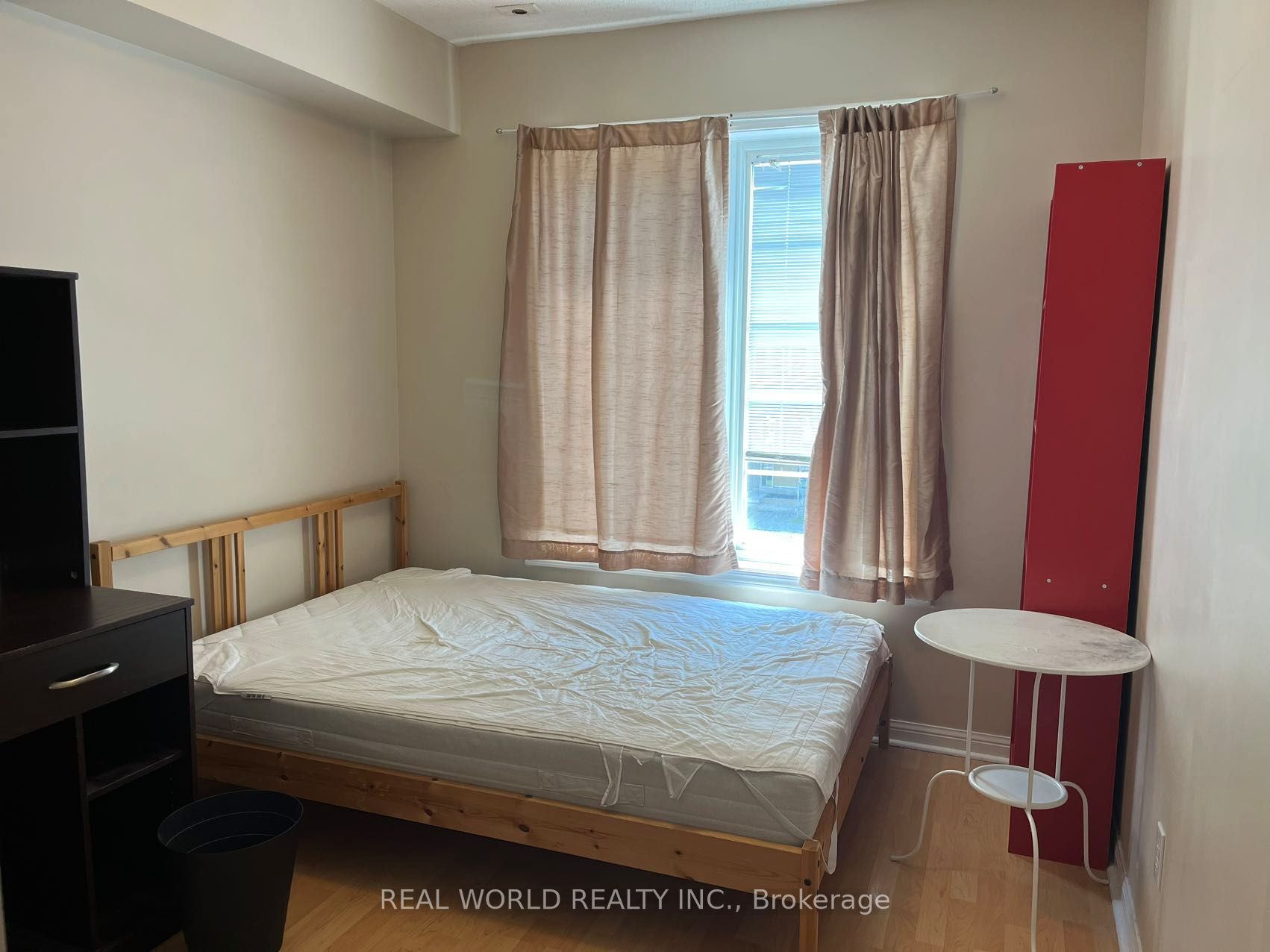 8 Cox Boulevard 13 Property Photo 1