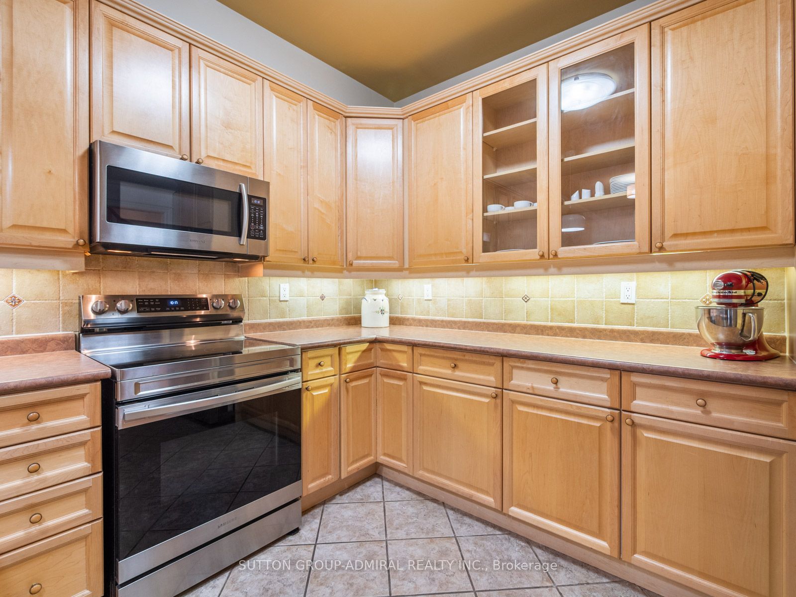 255 Shaftsbury Avenue 26 Property Photo 9