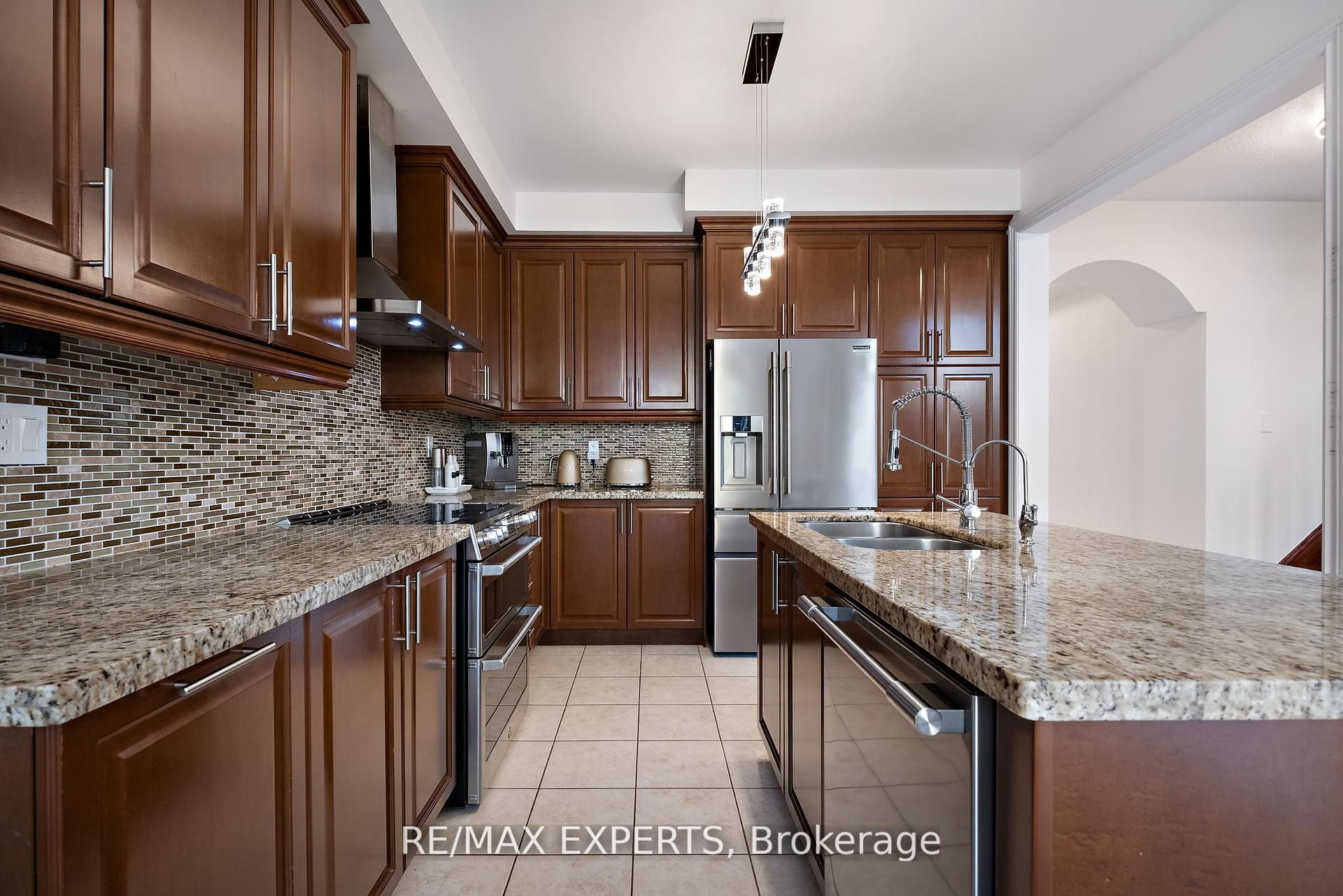 40 Heron Hollow Avenue Property Photo 18