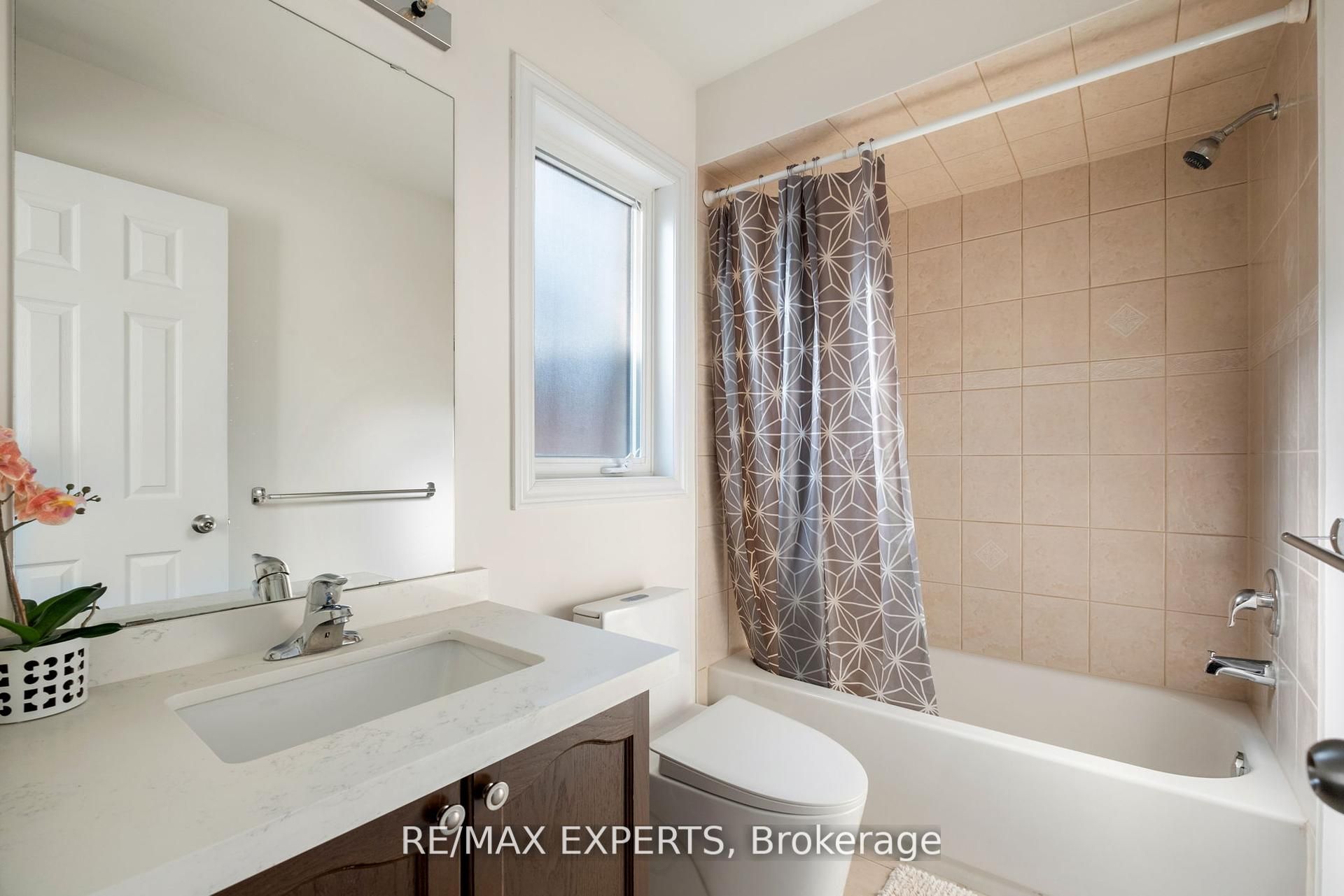 40 Heron Hollow Avenue Property Photo 36