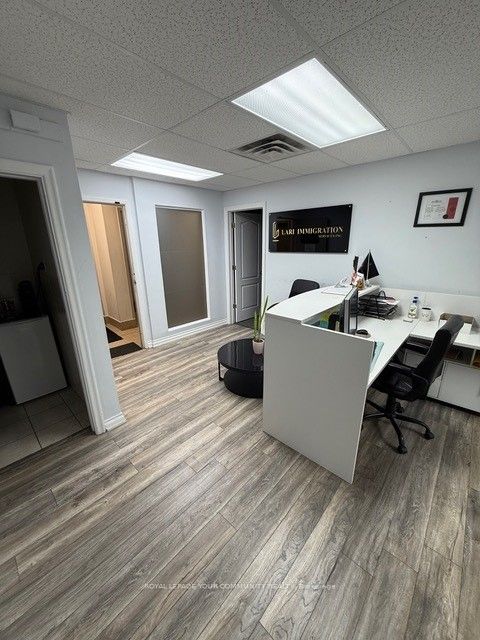 10212 Yonge Street 206 Property Photo 3