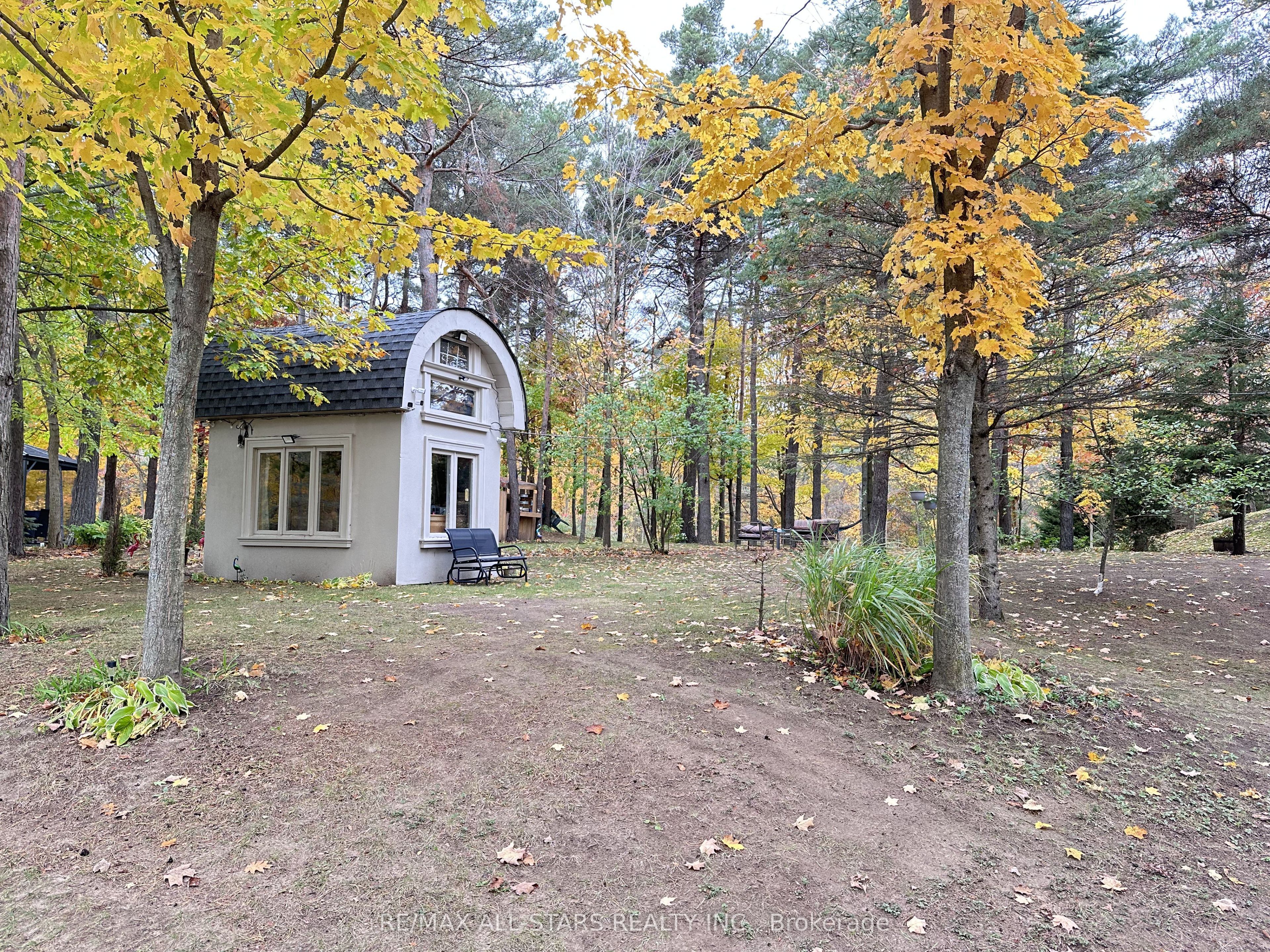 26 Cranborne Chase Property Photo 3