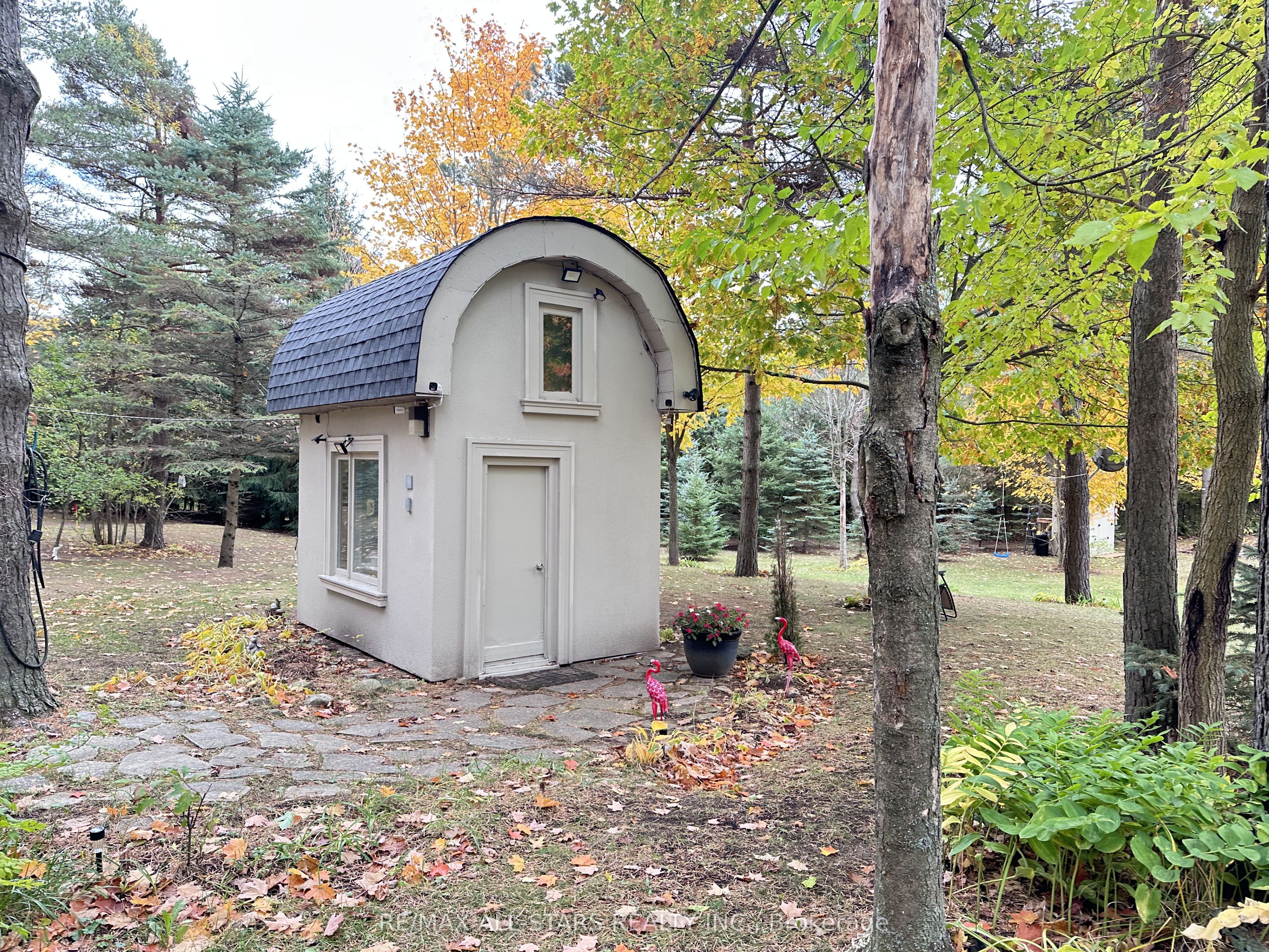 26 Cranborne Chase Property Photo 4