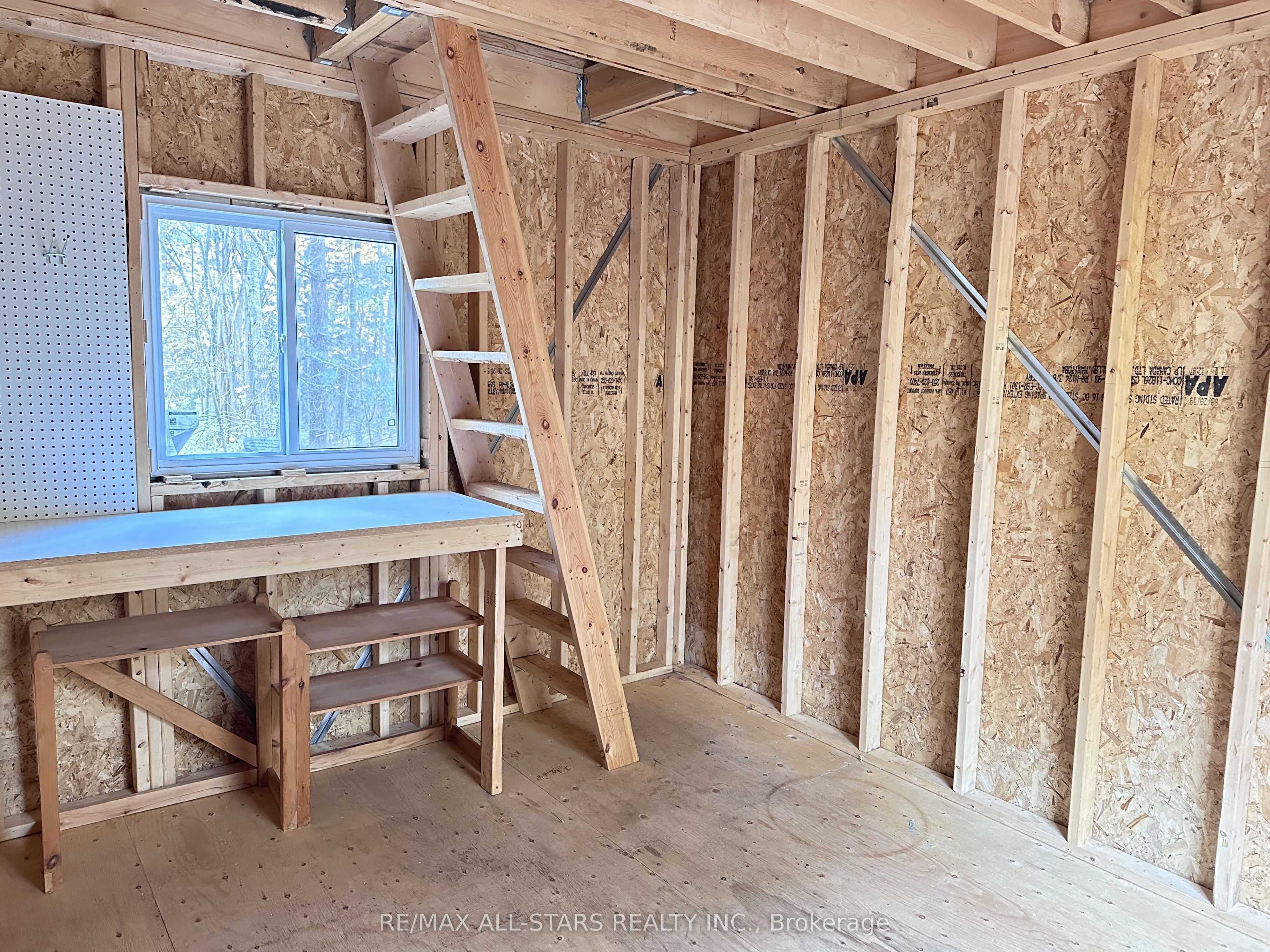 26 Cranborne Chase Property Photo 15