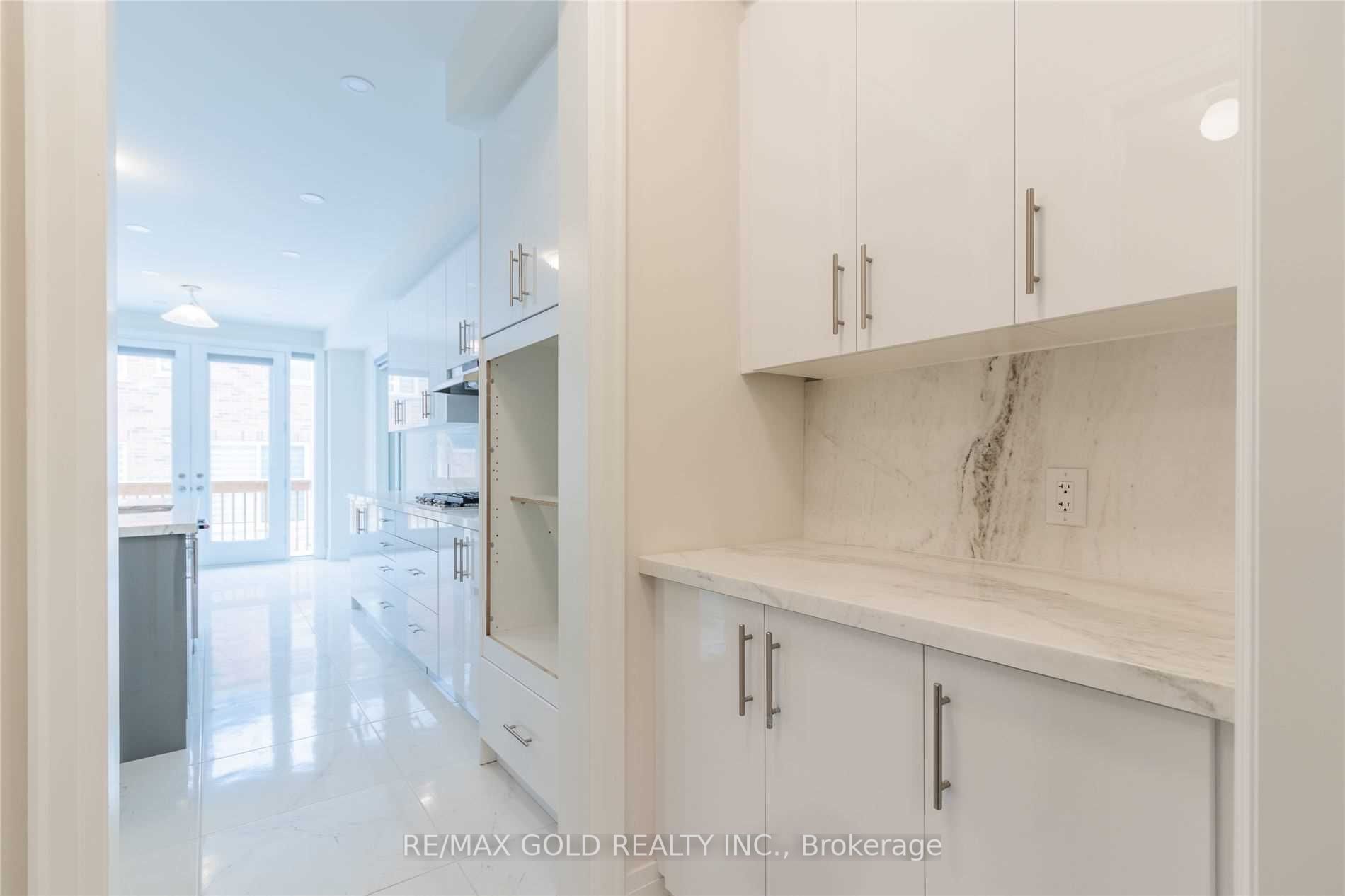 20 Bill Guy Drive Upper Level Property Photo 6