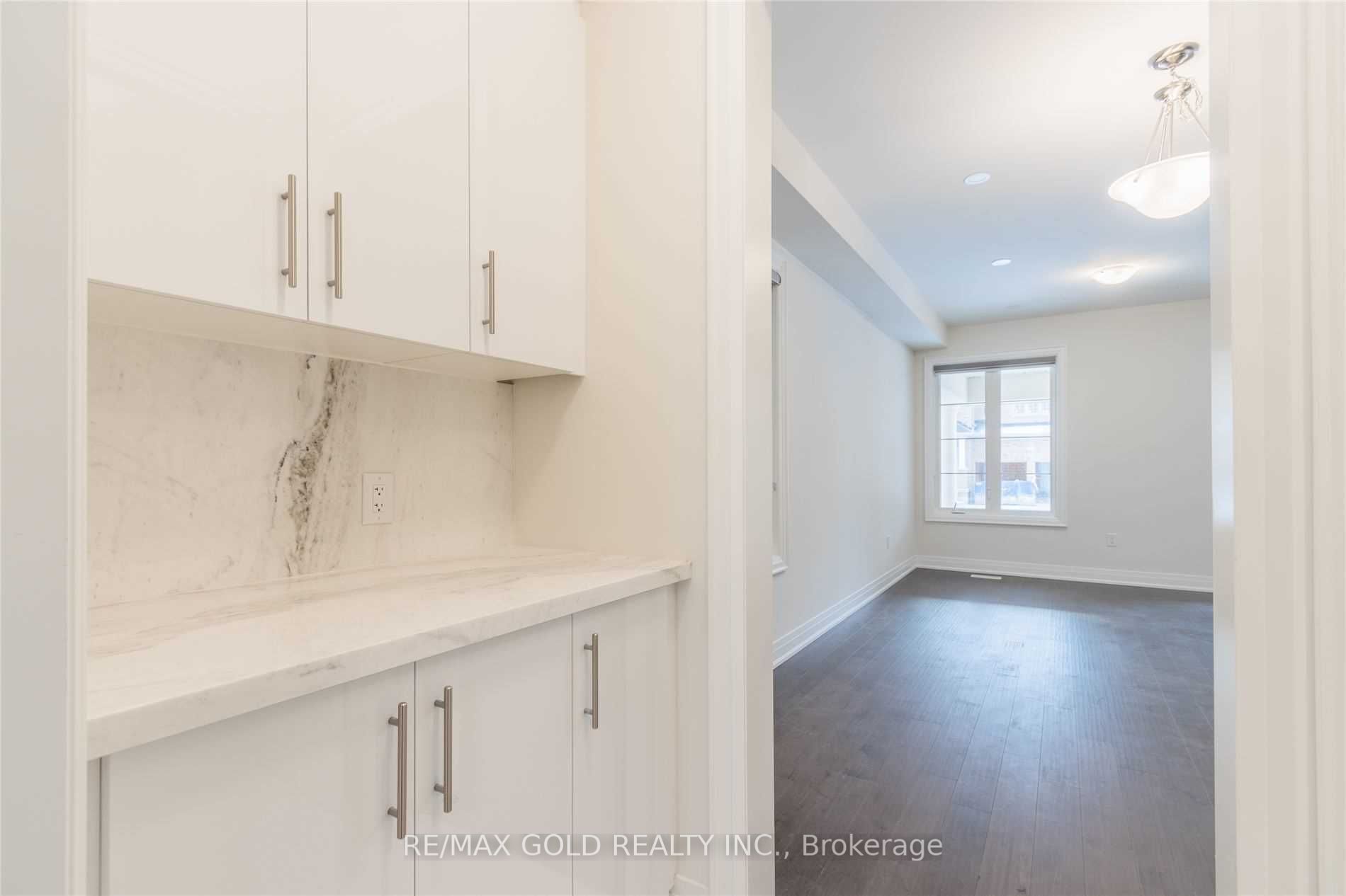 20 Bill Guy Drive Upper Level Property Photo 7