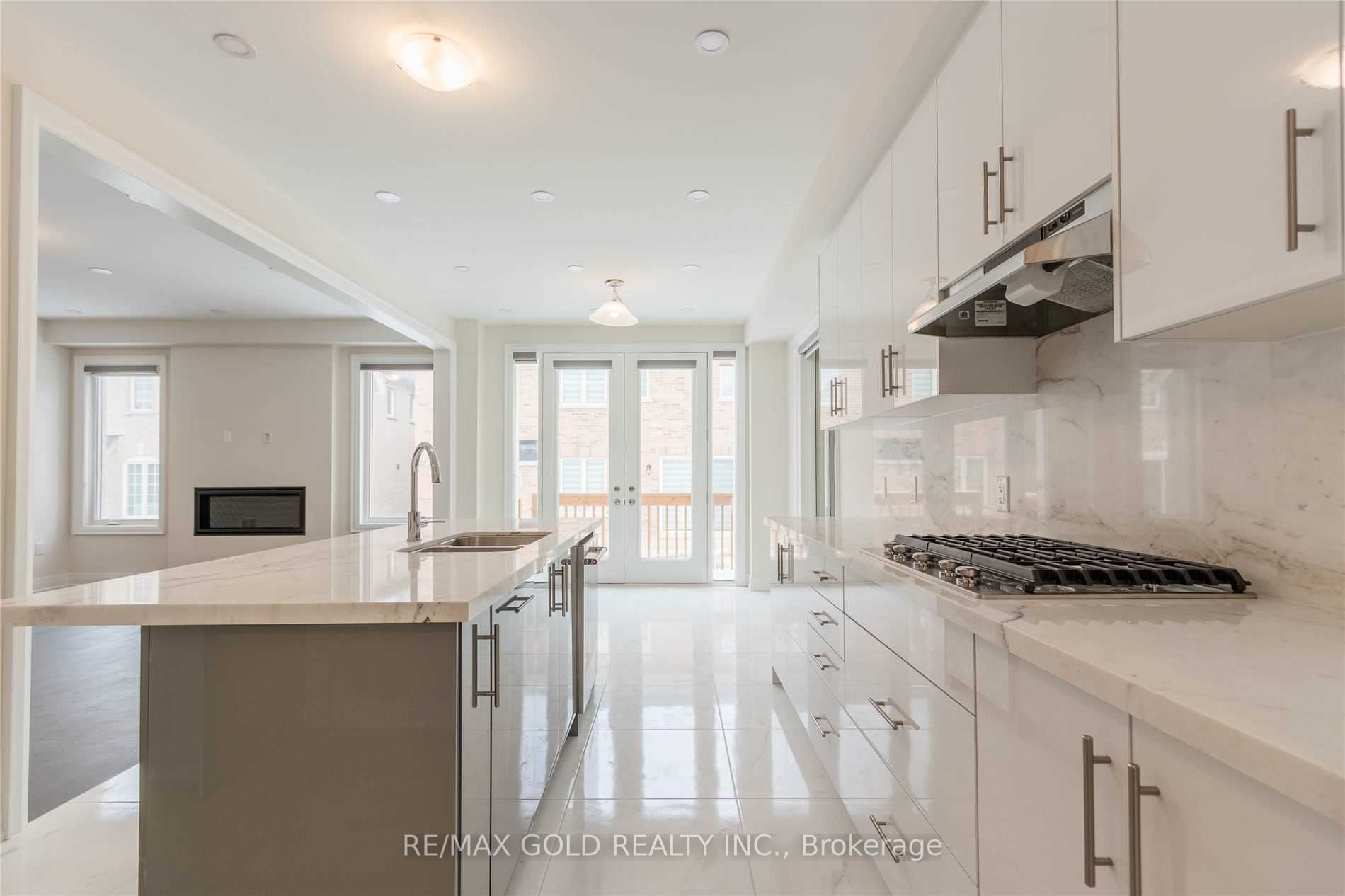 20 Bill Guy Drive Upper Level Property Photo 8