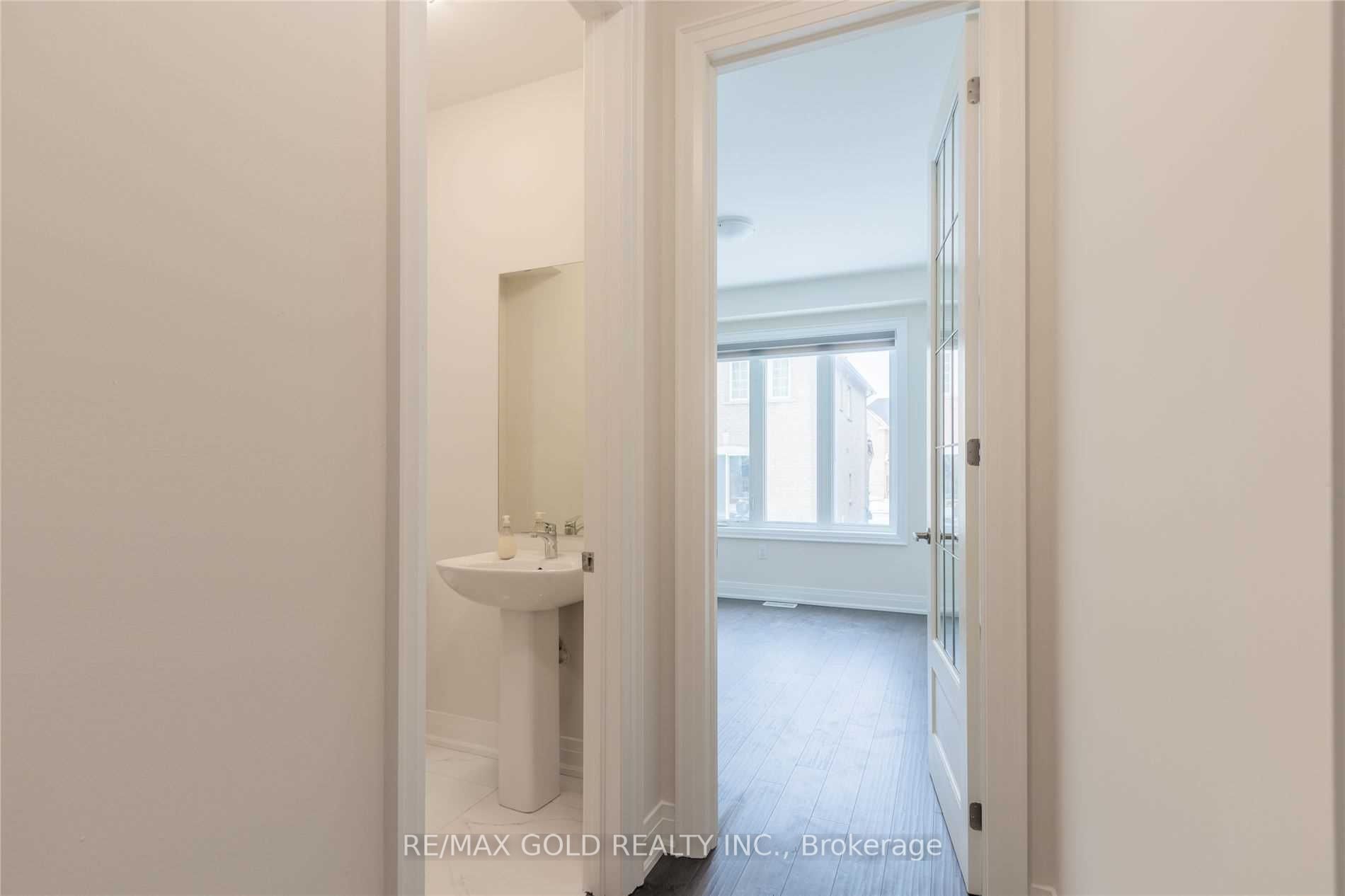 20 Bill Guy Drive Upper Level Property Photo 16