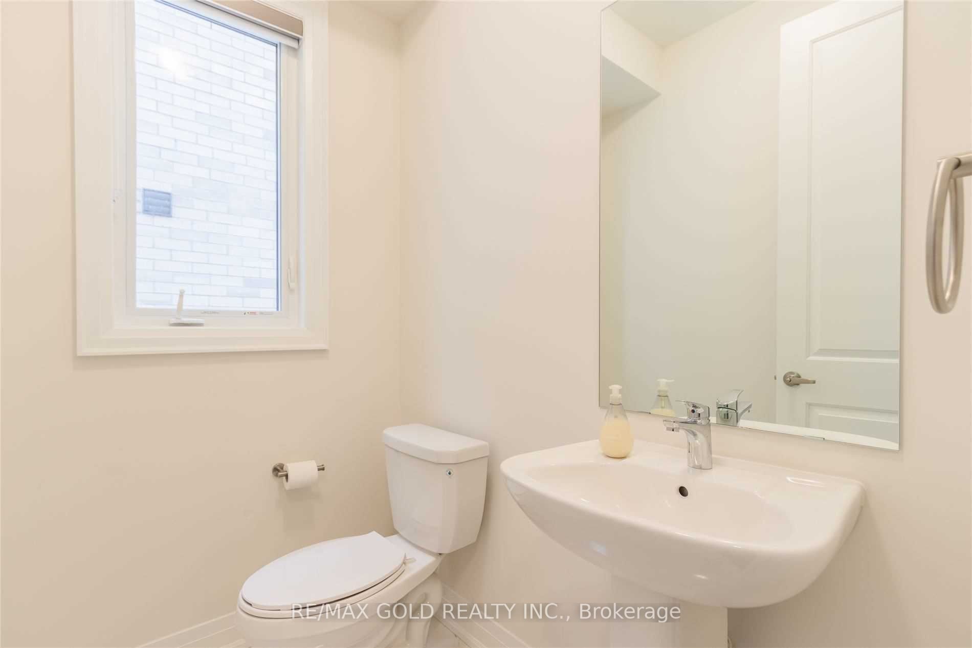 20 Bill Guy Drive Upper Level Property Photo 18