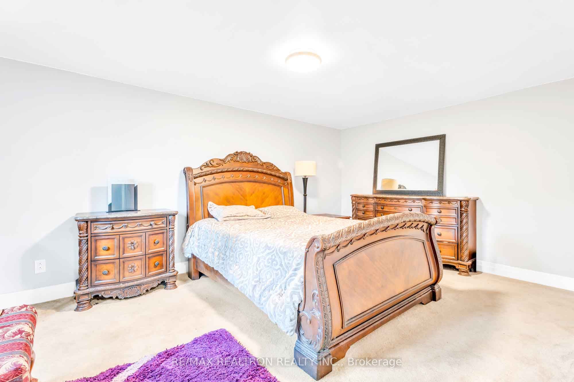 111 Devins Drive Property Photo 16