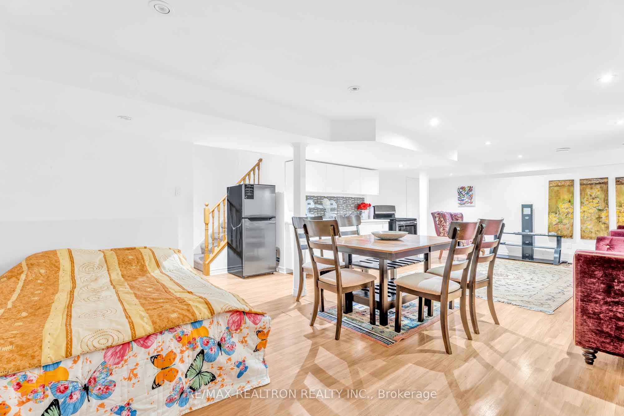 111 Devins Drive Property Photo 26