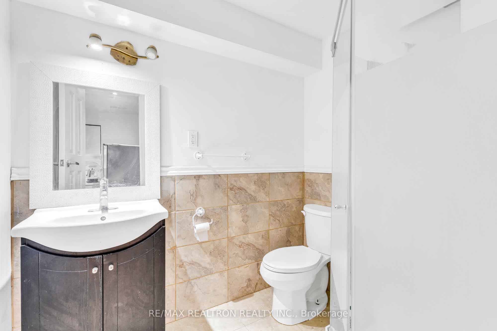 111 Devins Drive Property Photo 29