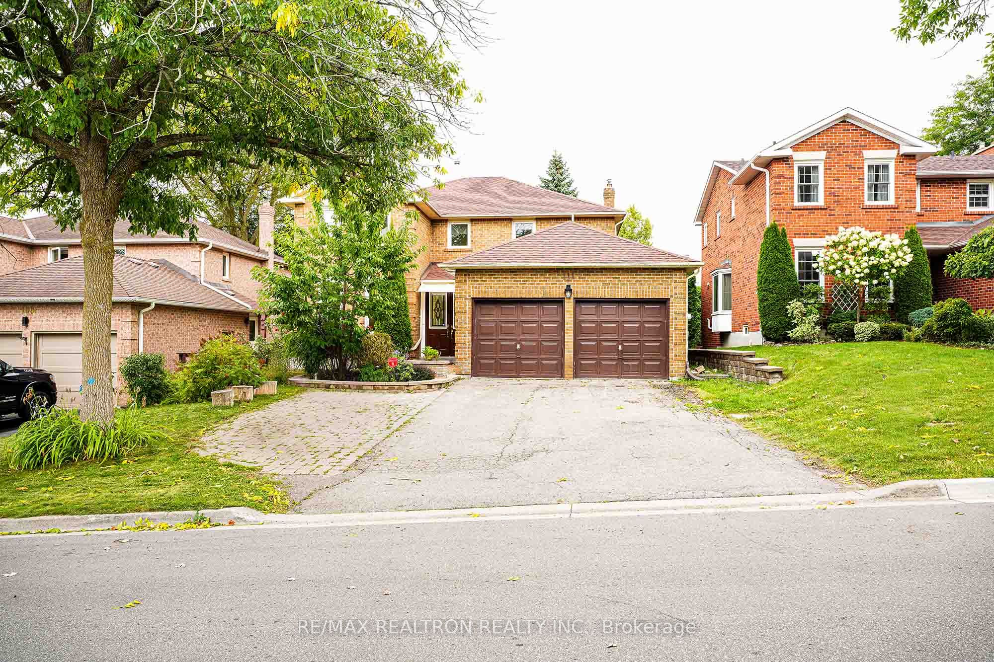 111 Devins Drive Property Photo 33