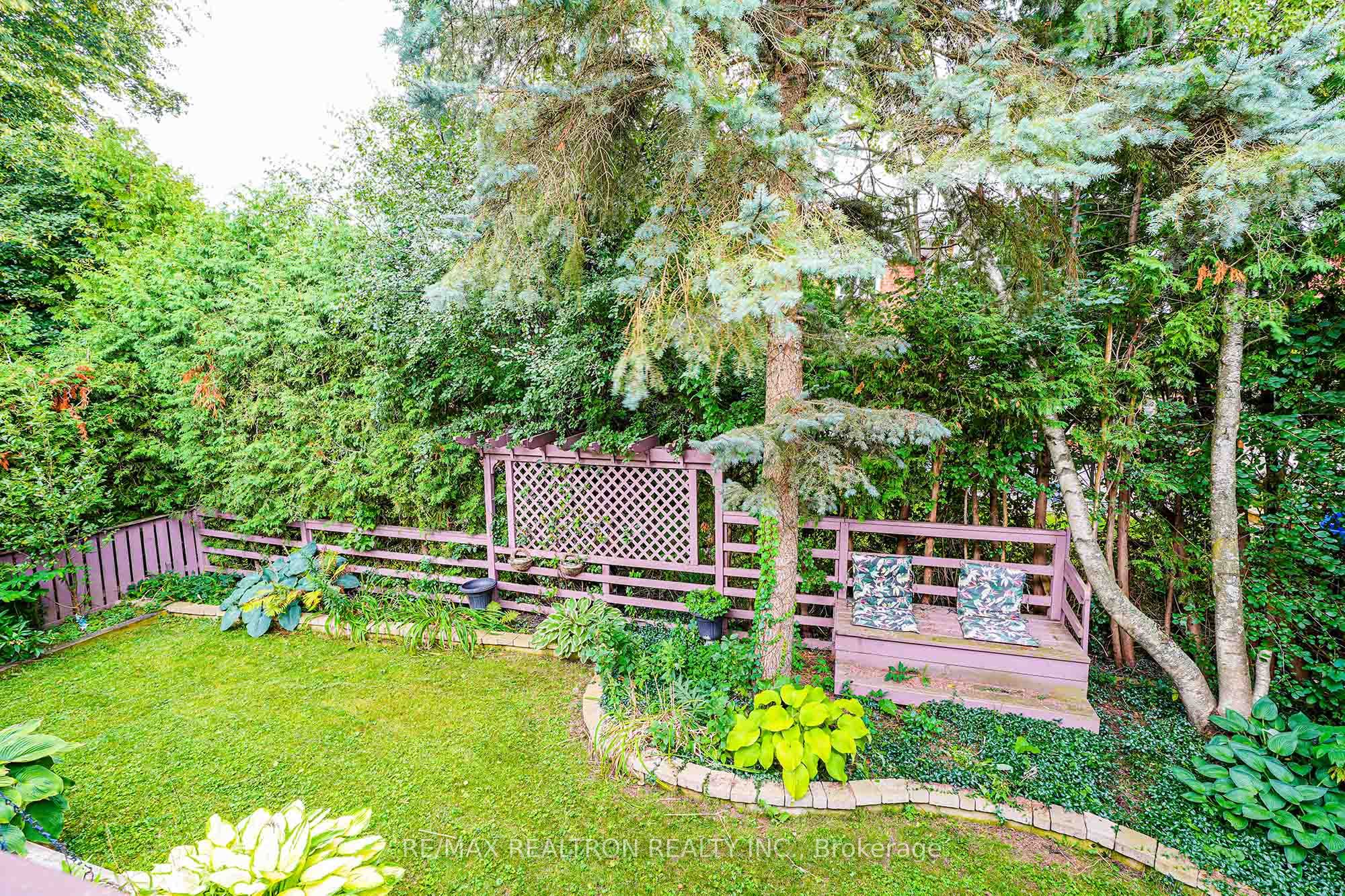 111 Devins Drive Property Photo 39