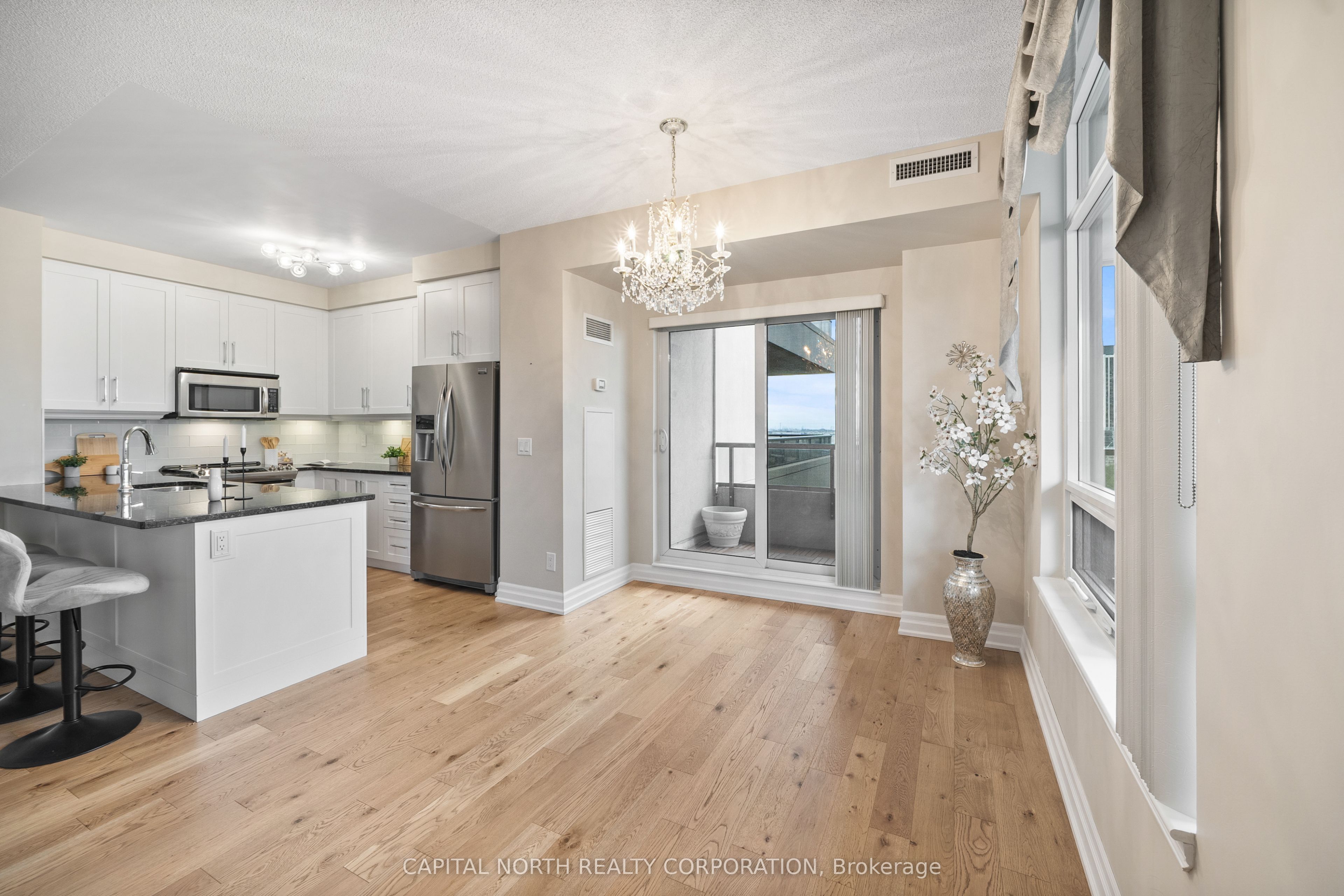 9245 Jane Street 611 Property Photo 13