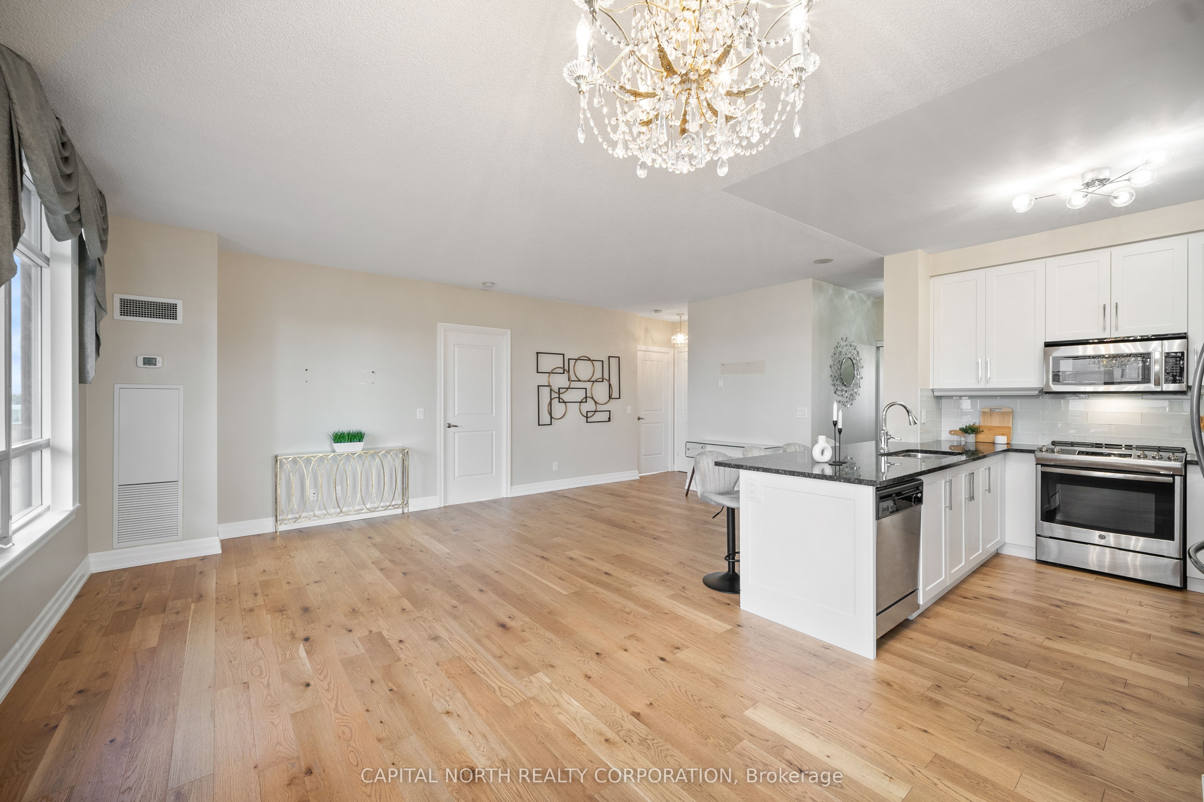 9245 Jane Street 611 Property Photo 14