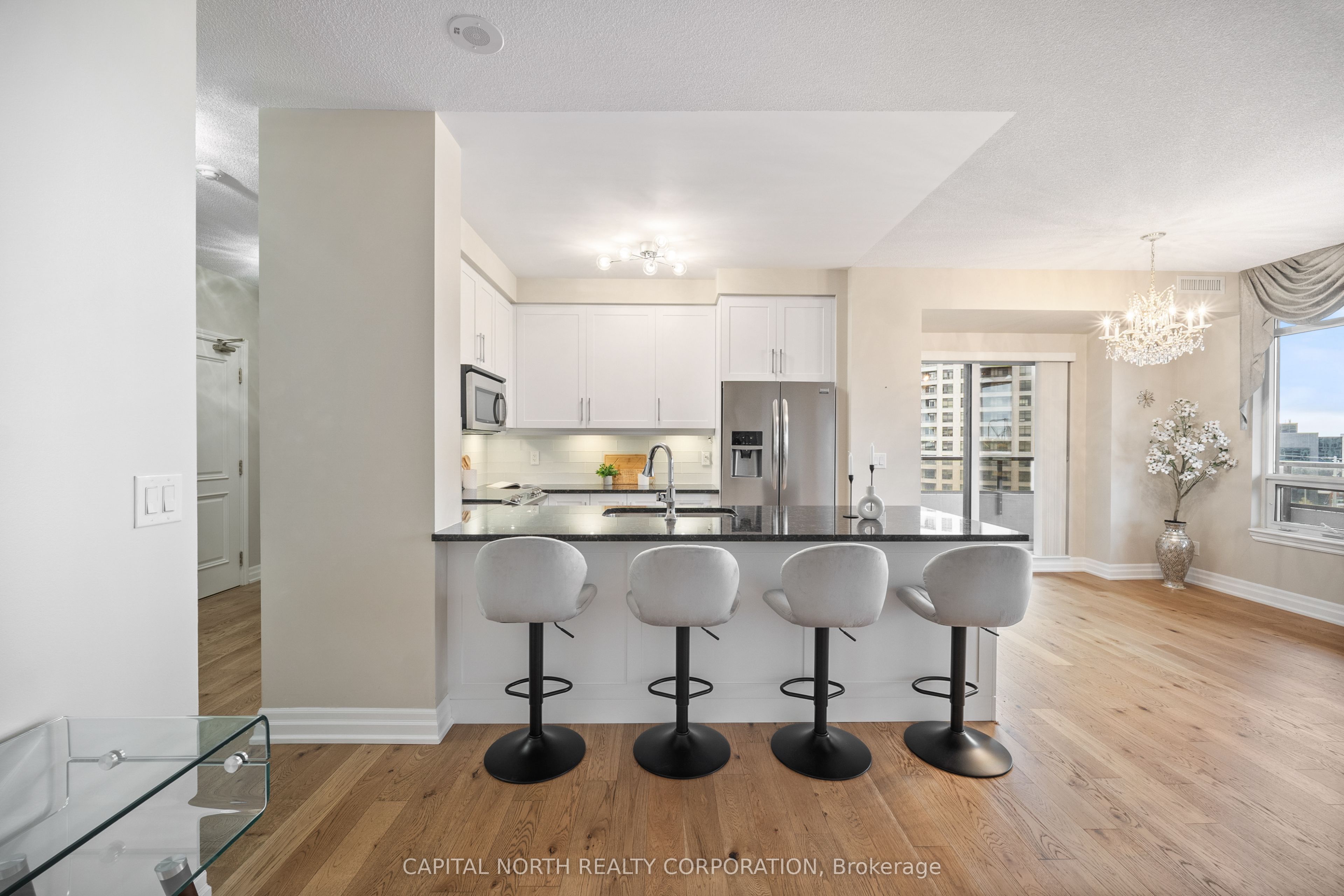 9245 Jane Street 611 Property Photo 18