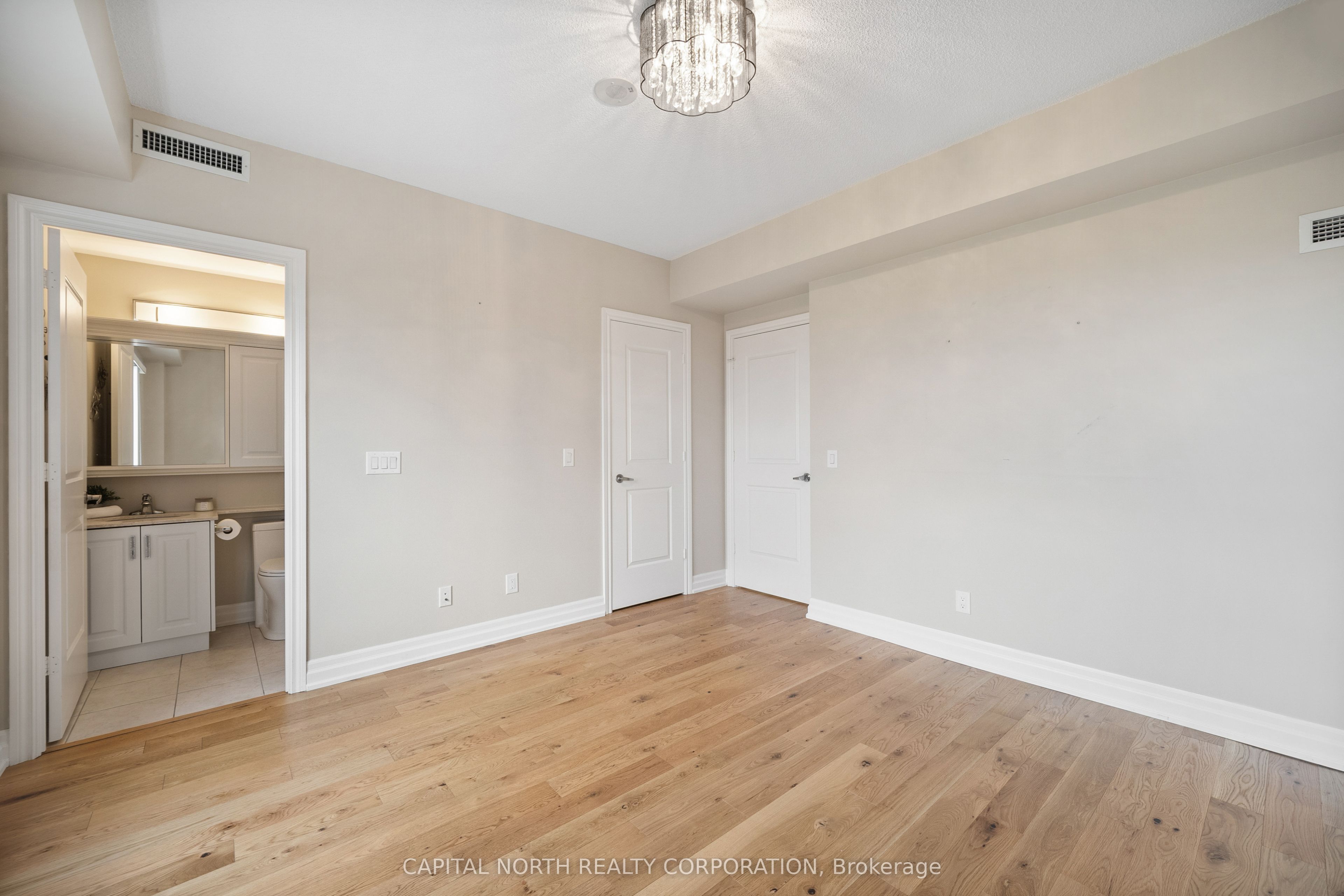 9245 Jane Street 611 Property Photo 24