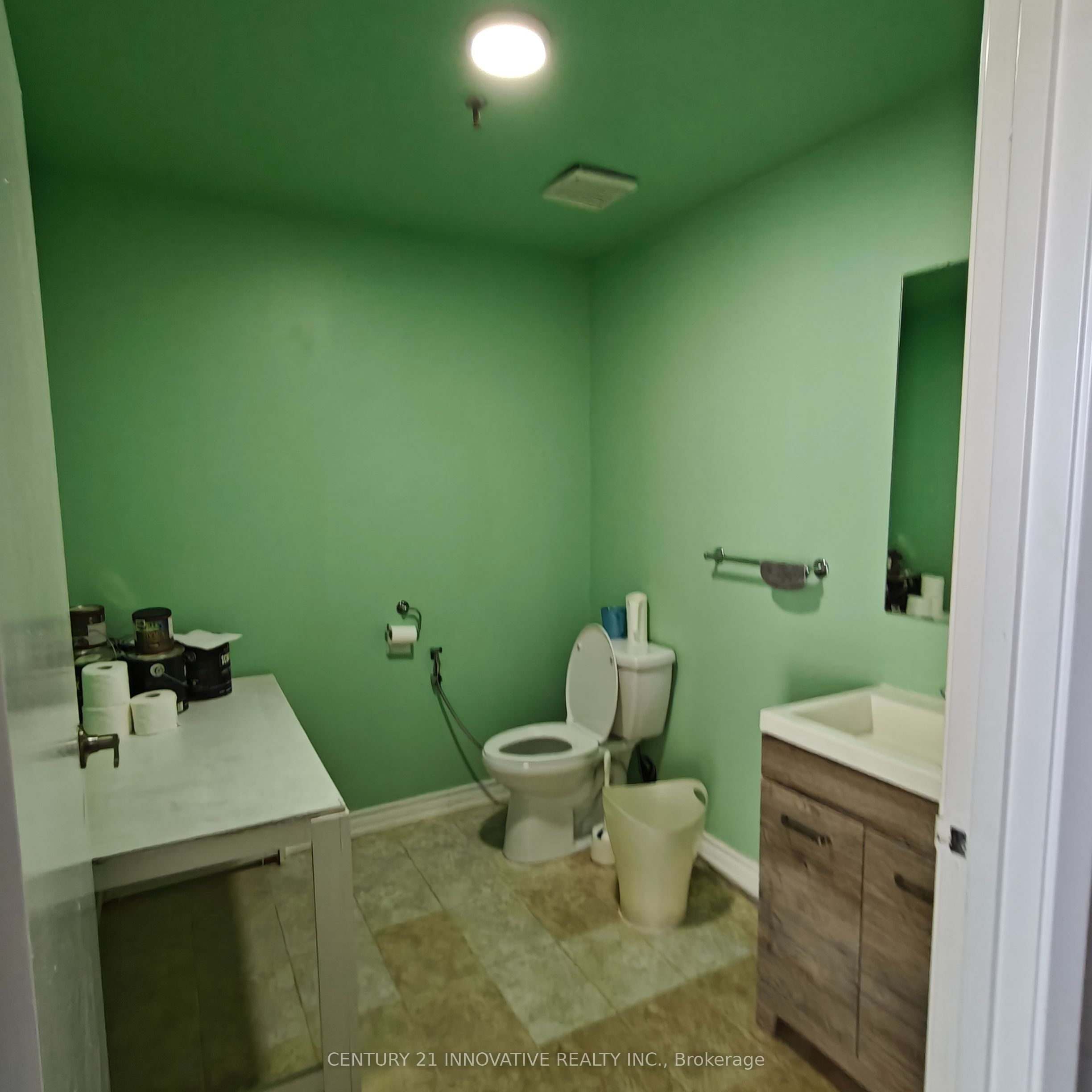 588 Edward Ave Avenue 38 Property Photo 5