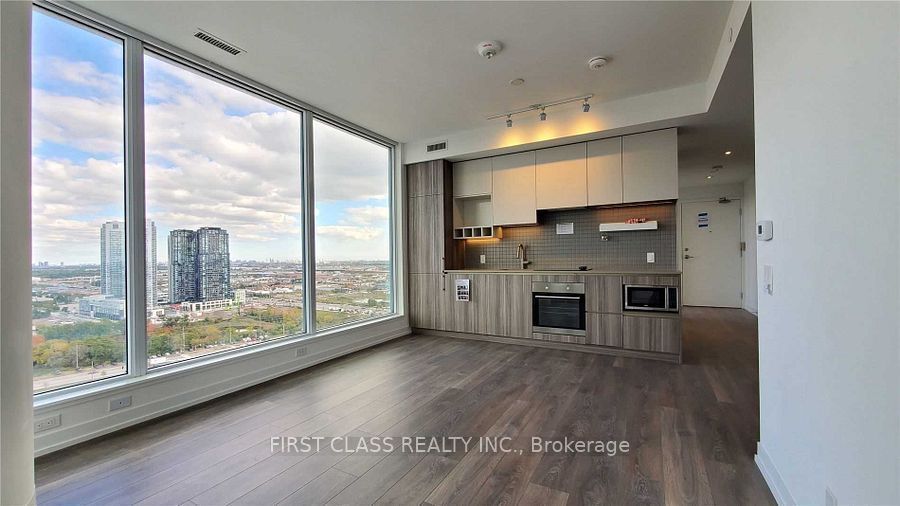 5 Buttermill Ave Property Photo 1