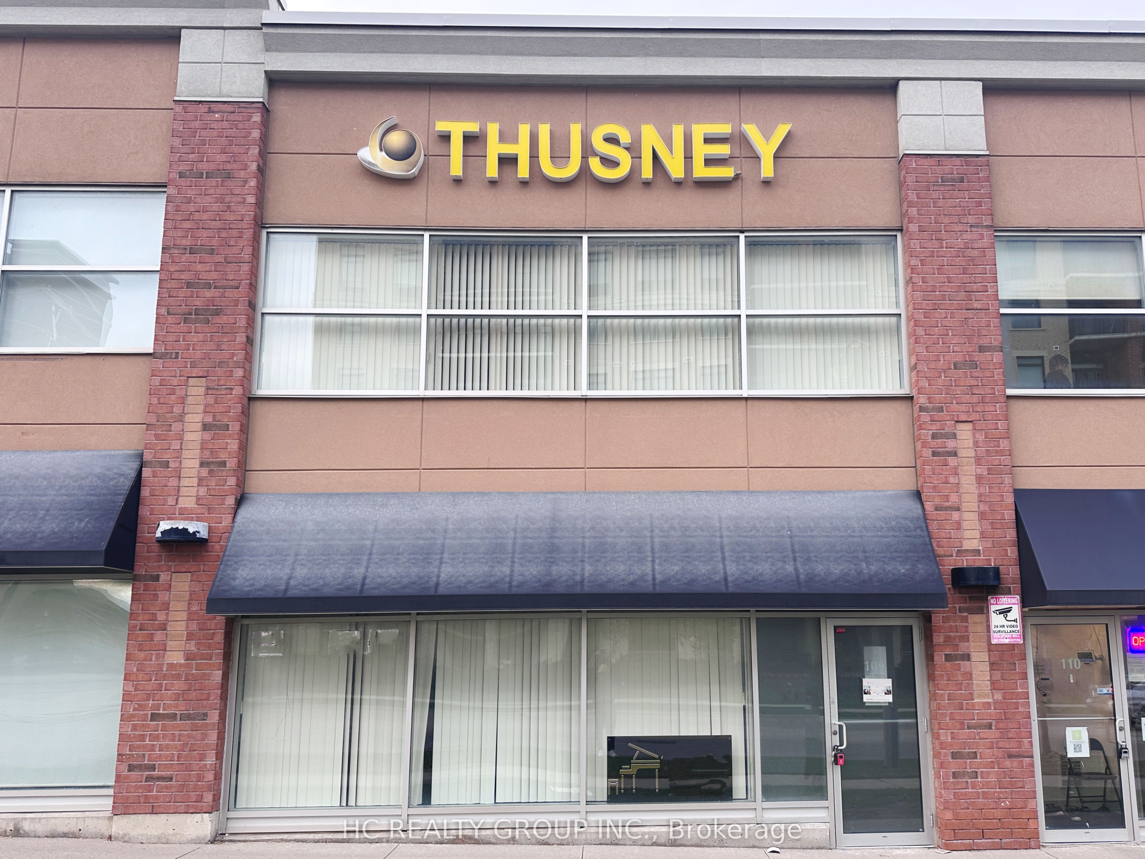 40 New Delhi Dr Property Photo 1