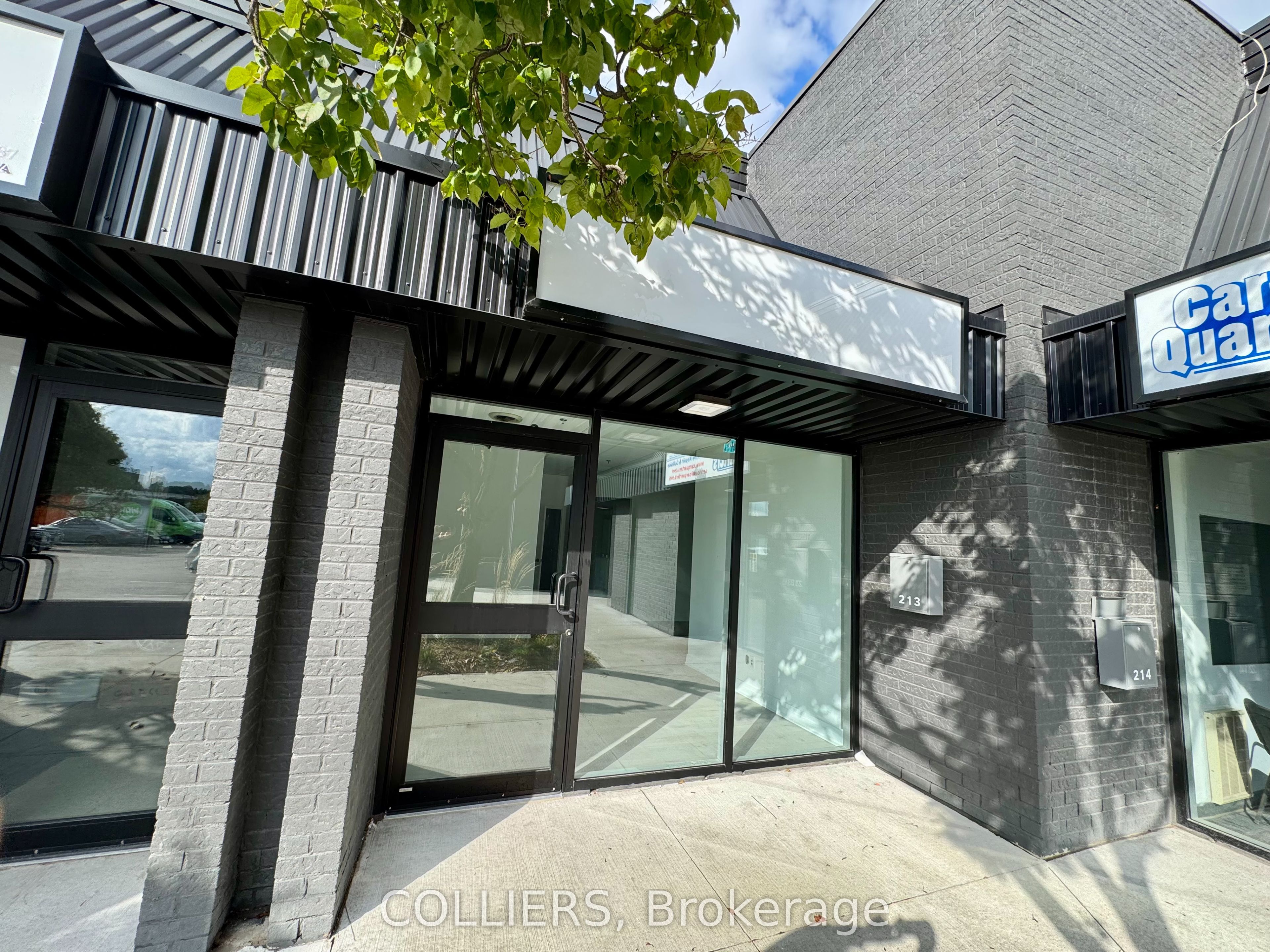 2600 John St Property Photo 3