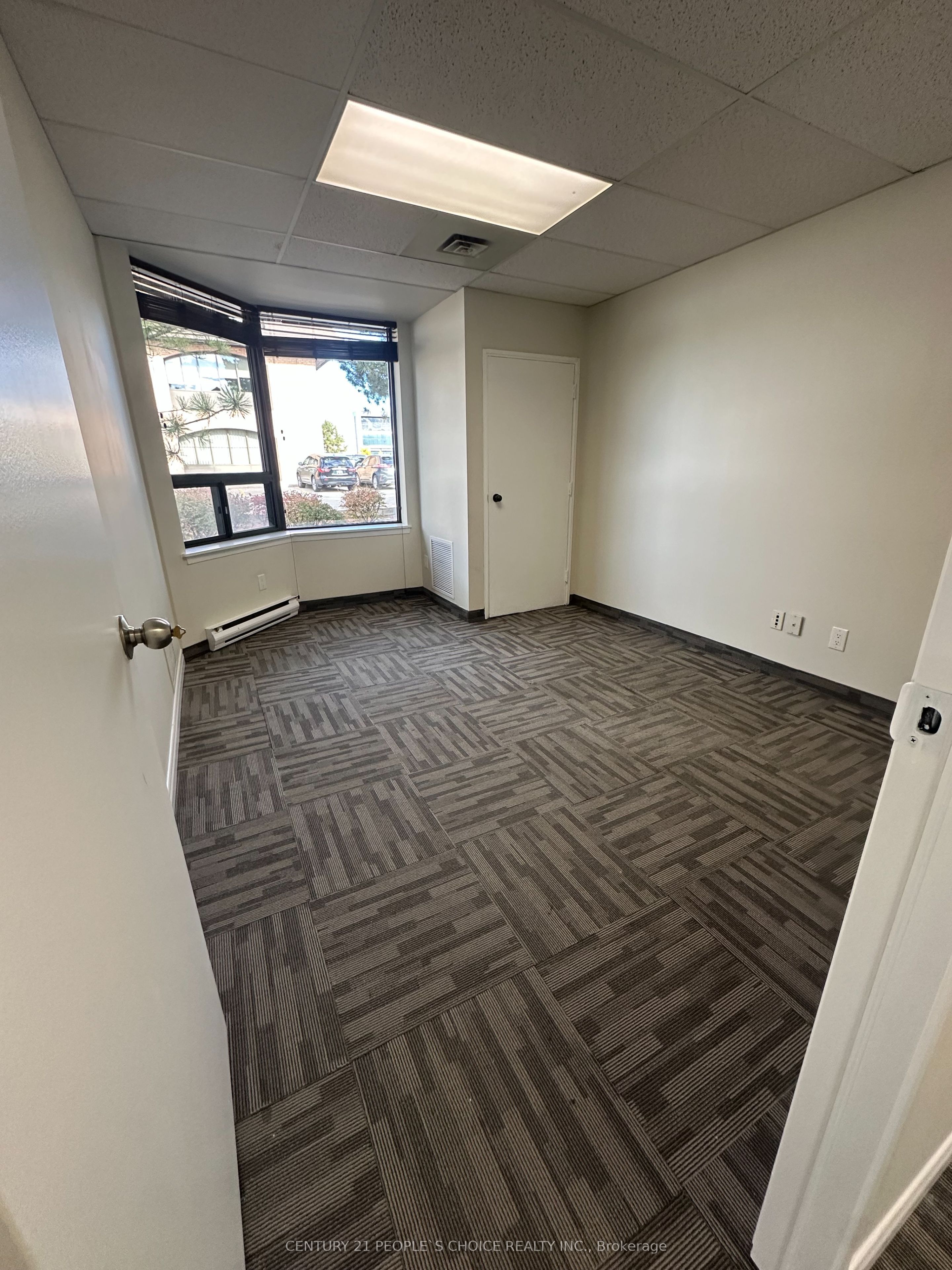 6 Director Court E 108 Property Photo 5