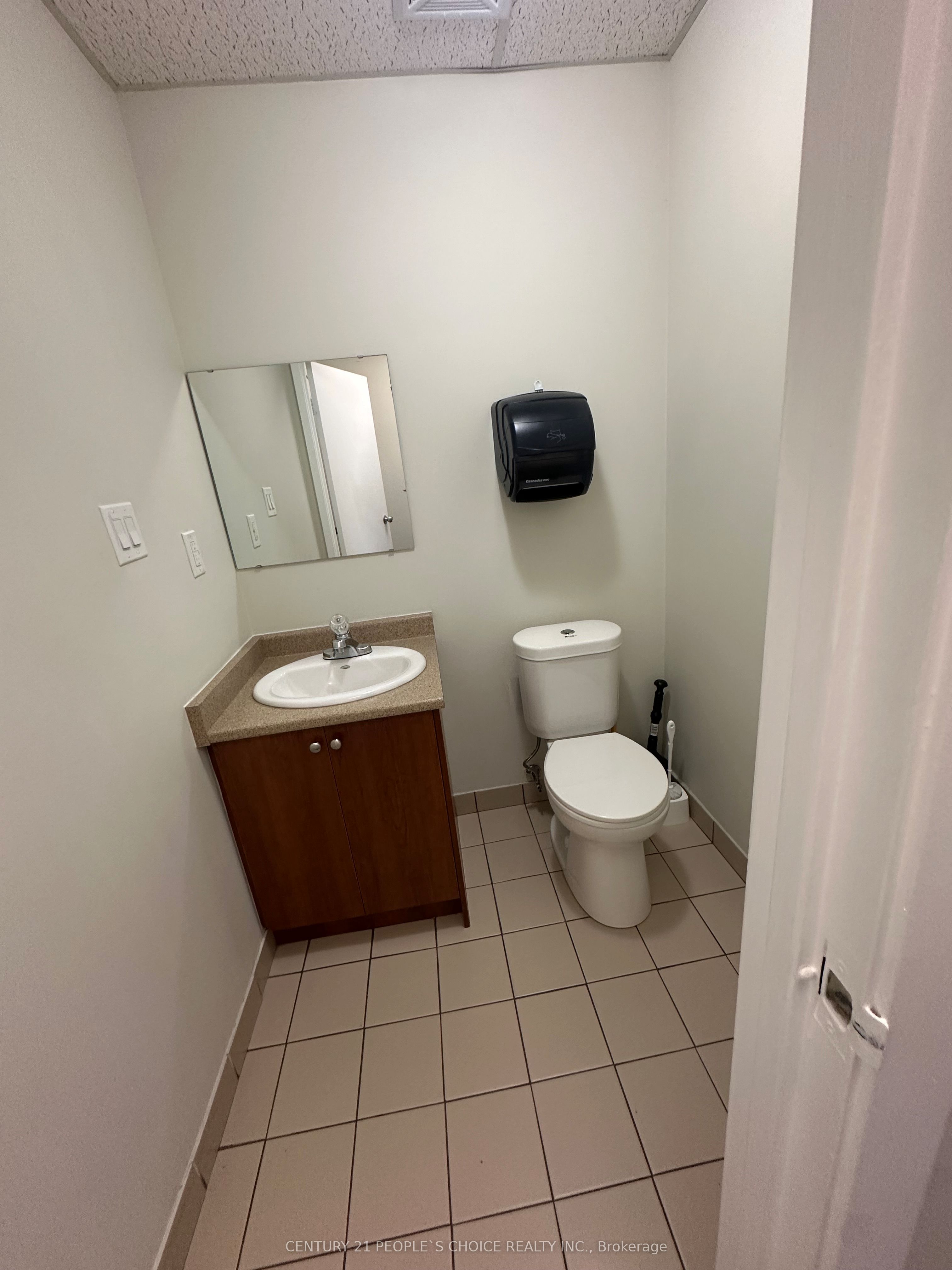 6 Director Court E 108 Property Photo 6