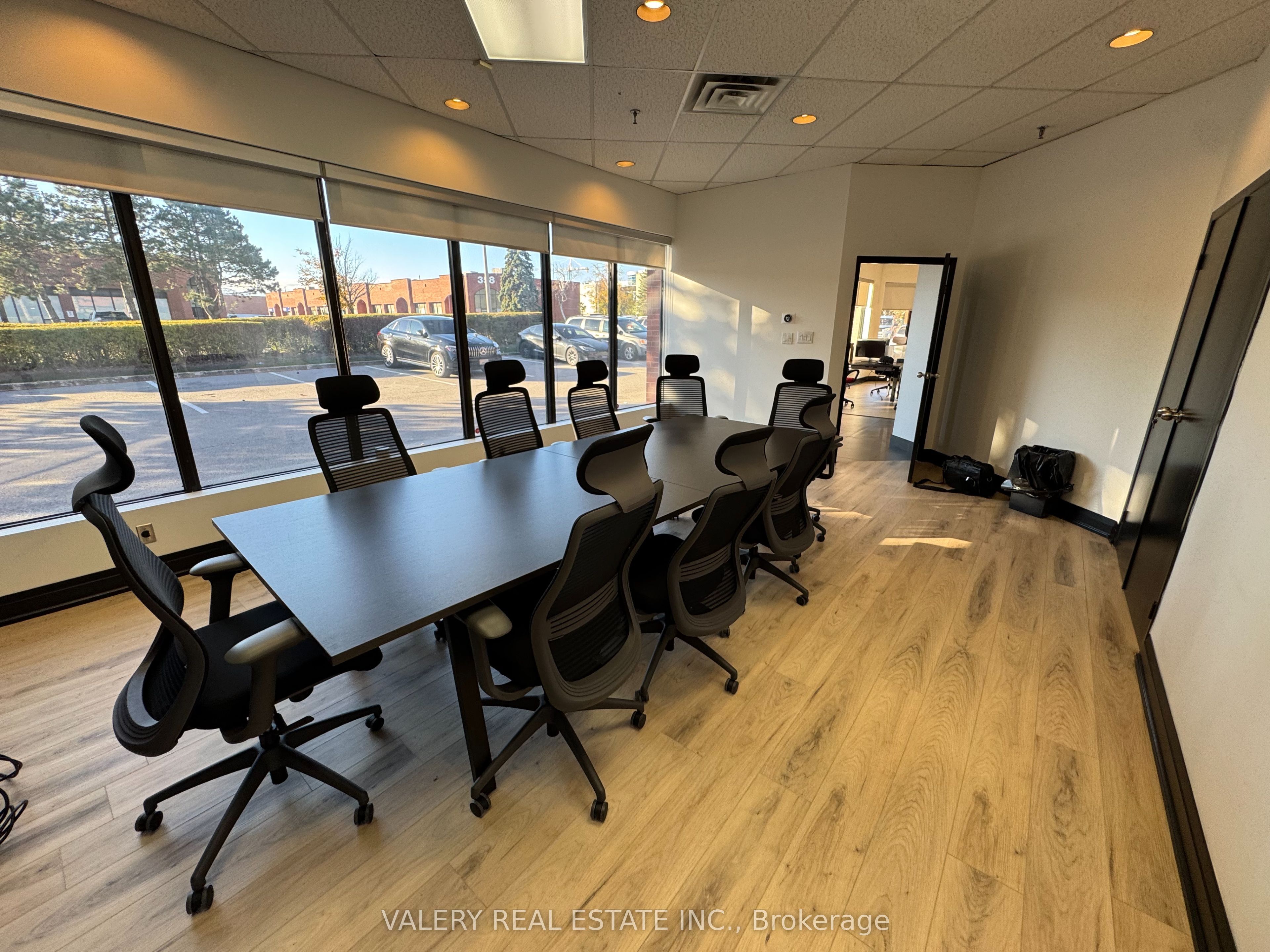 390 Edgeley Boulevard 18 Property Photo 12