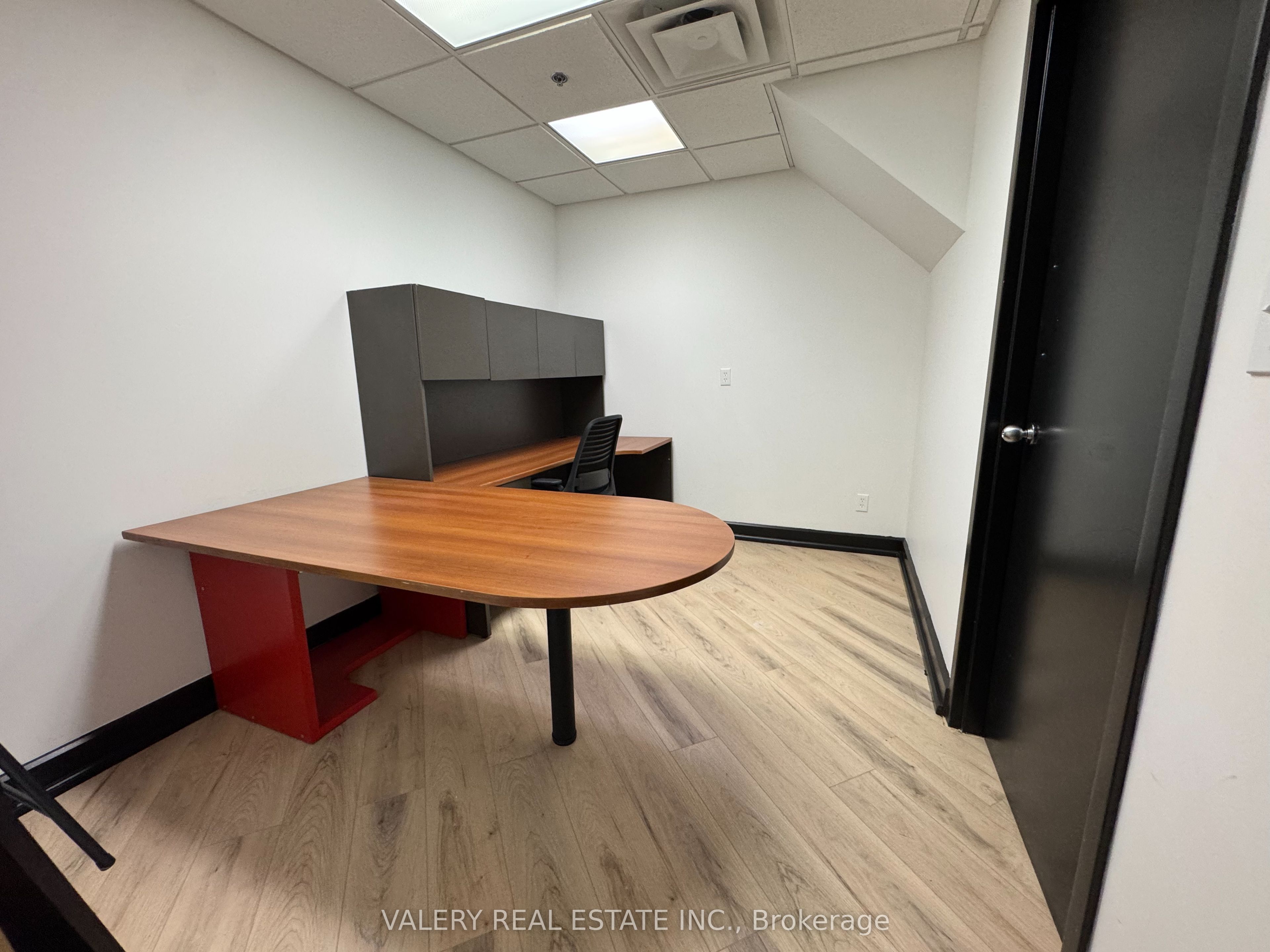 390 Edgeley Boulevard 18 Property Photo 25