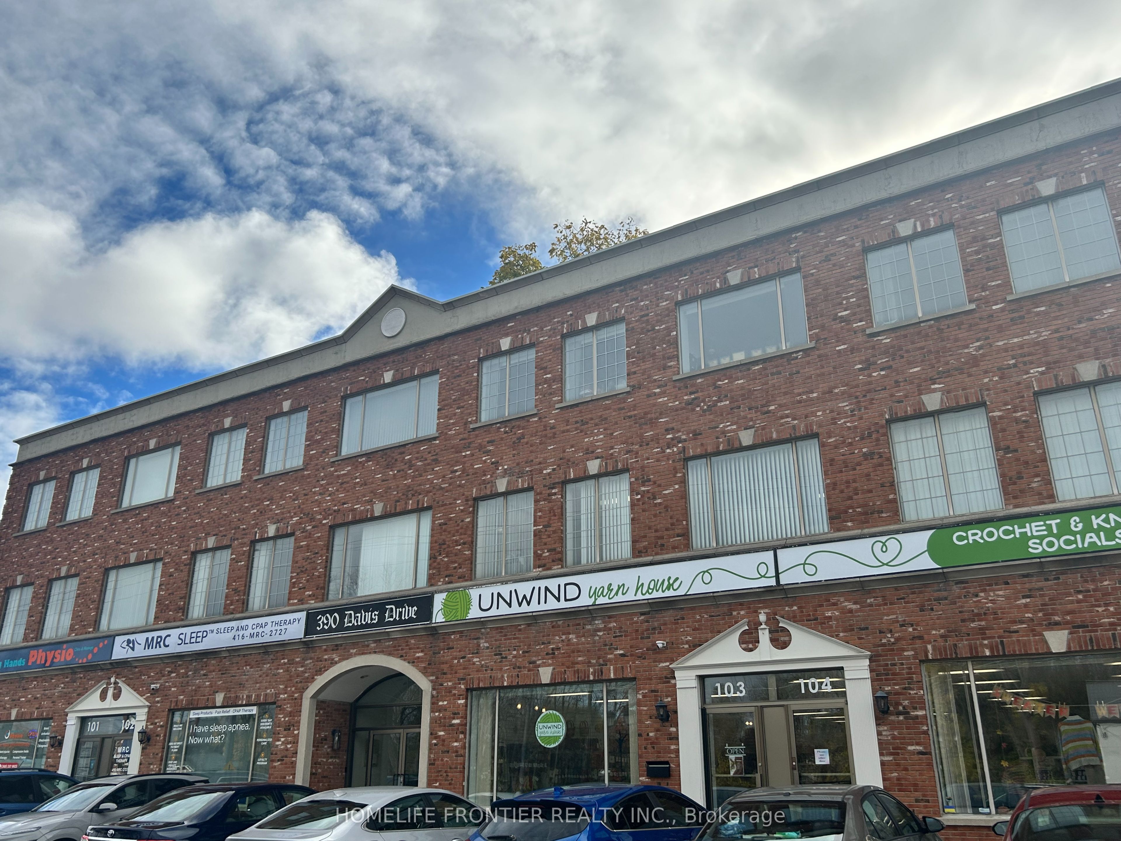 390 Davis Dr Property Photo 2