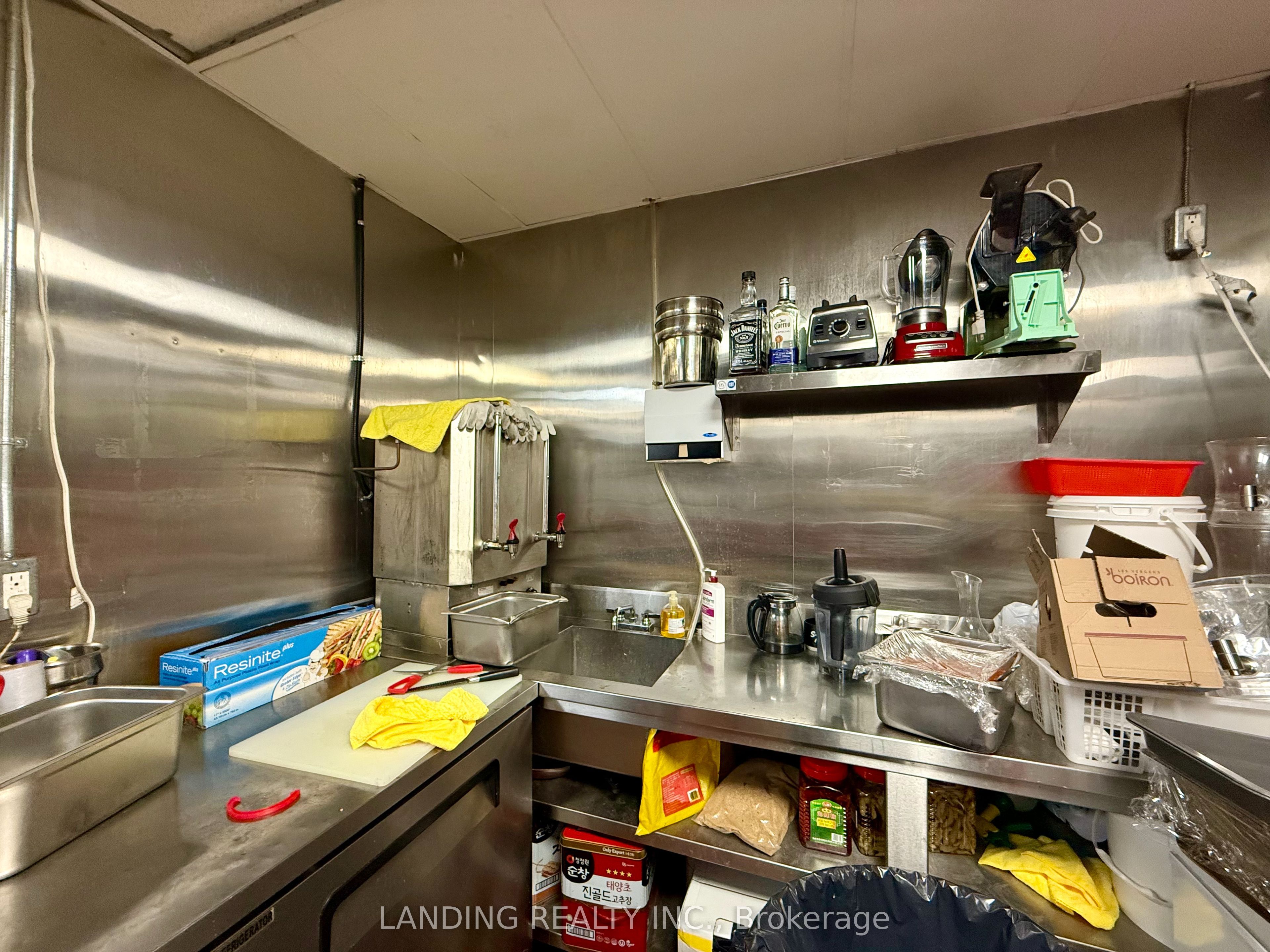 350 Highway 7 E N/a 104-105 Property Photo 18