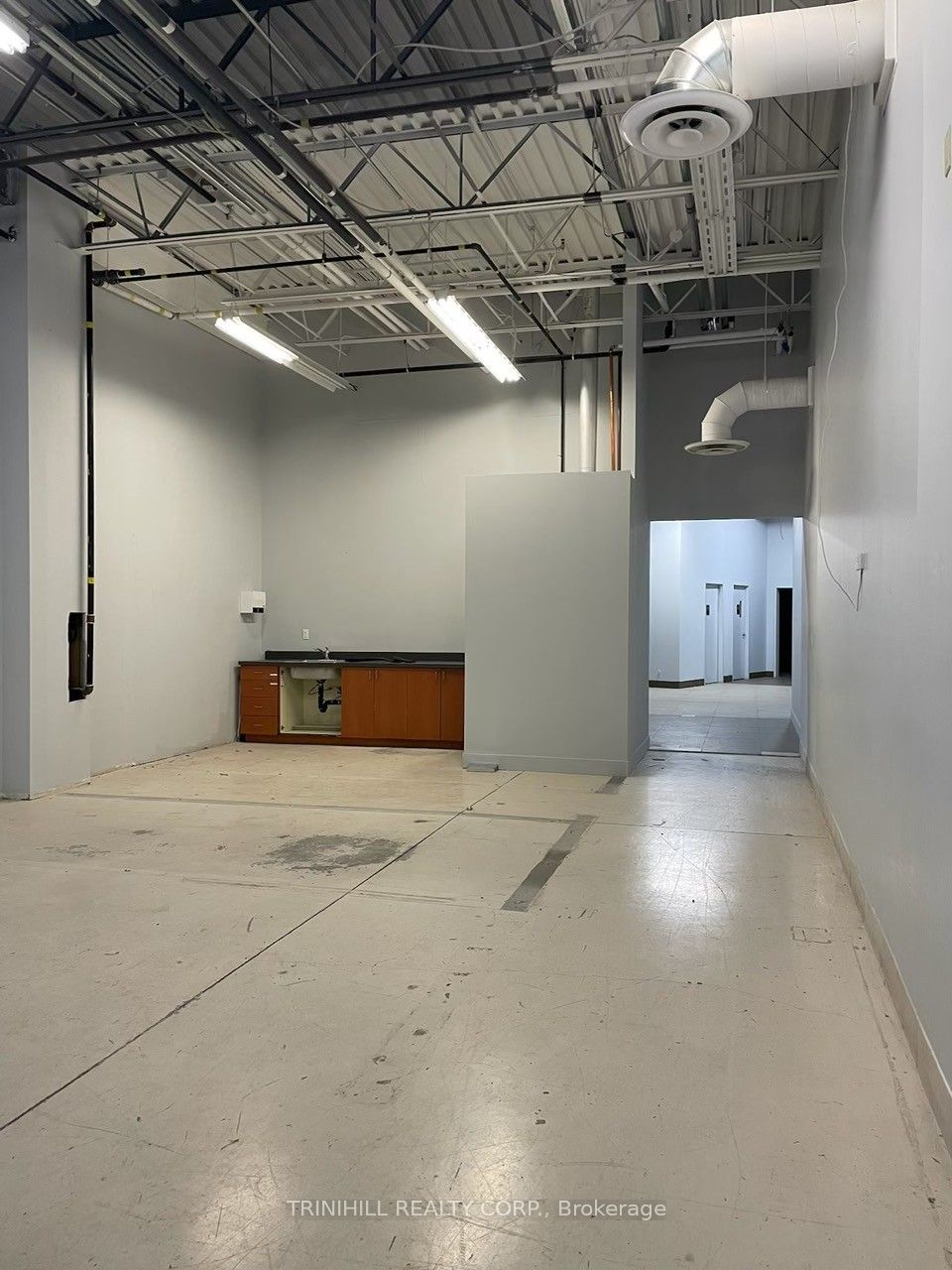 551 Cityview Blvd Property Photo 9