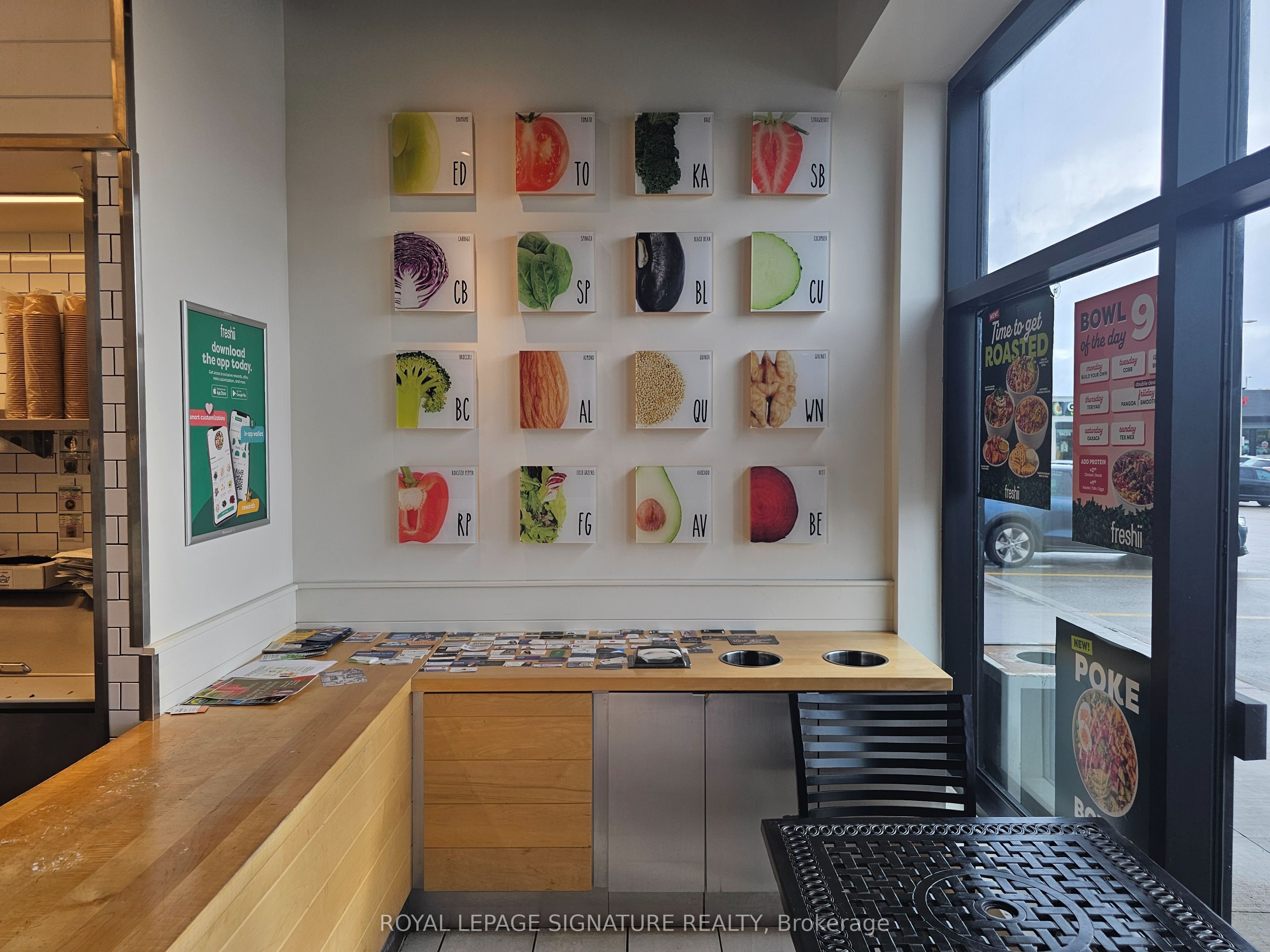 1484 Innisfil Beach Rd Property Photo 4