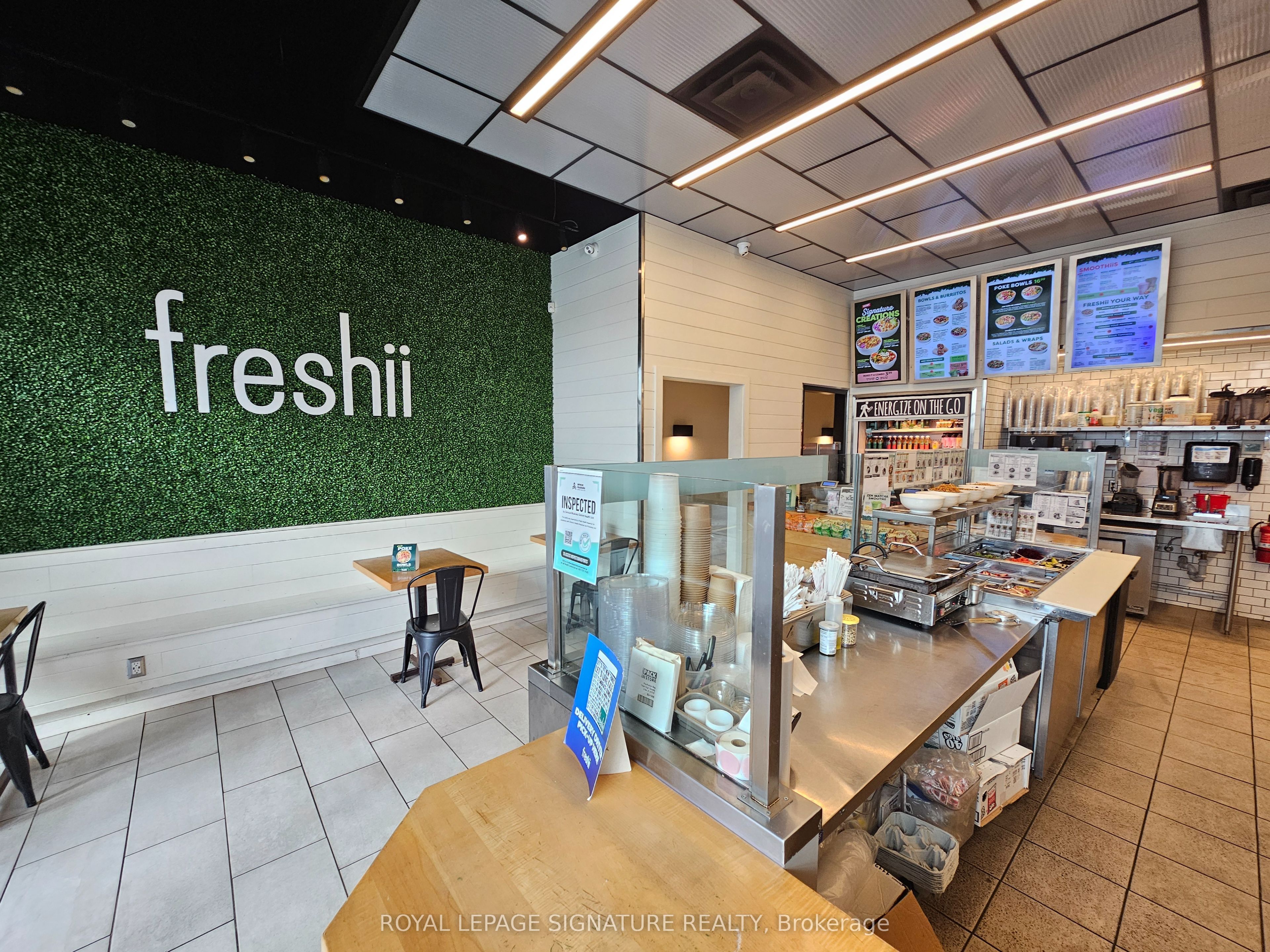 1484 Innisfil Beach Rd Property Photo 6