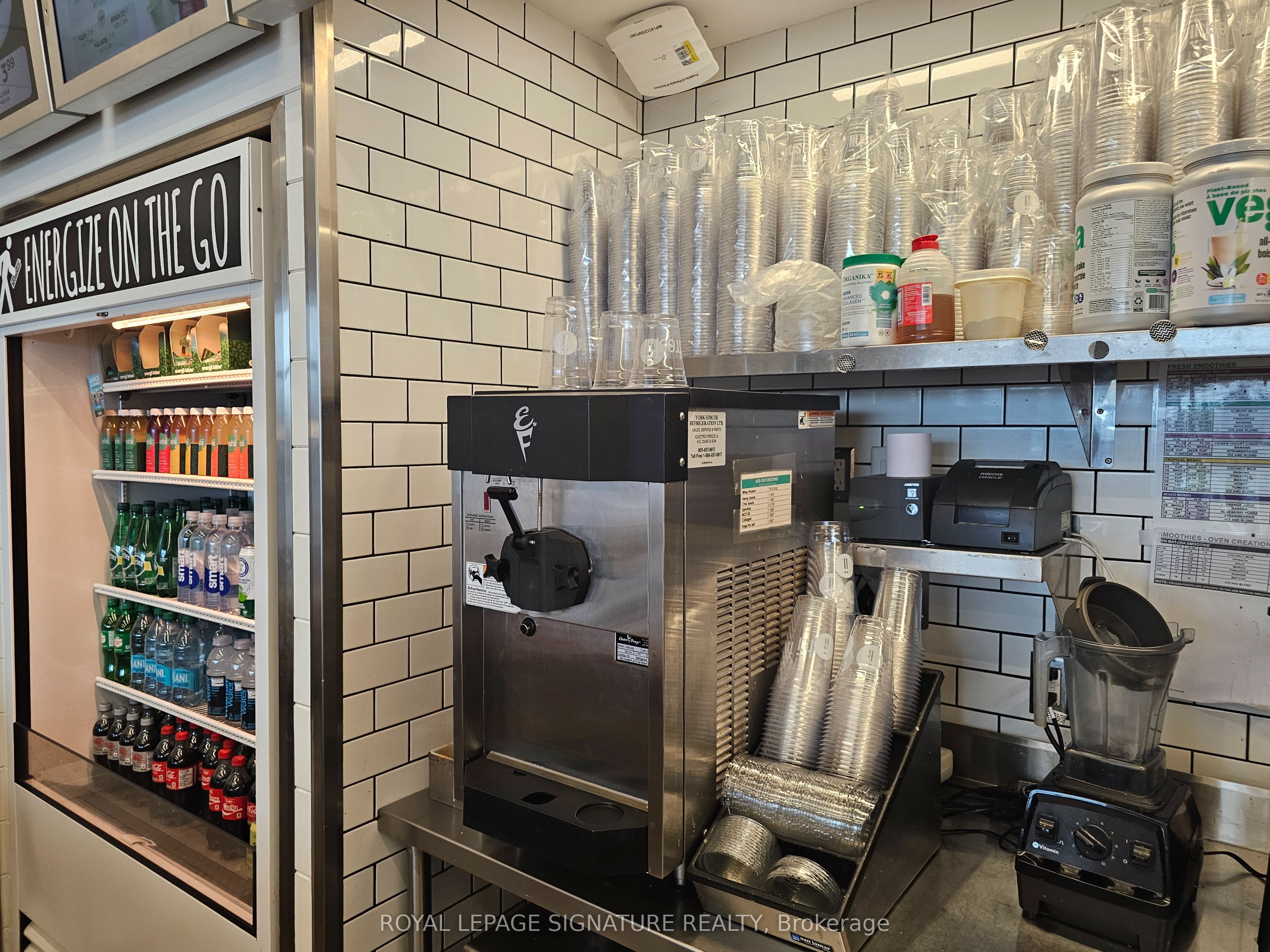 1484 Innisfil Beach Rd Property Photo 14