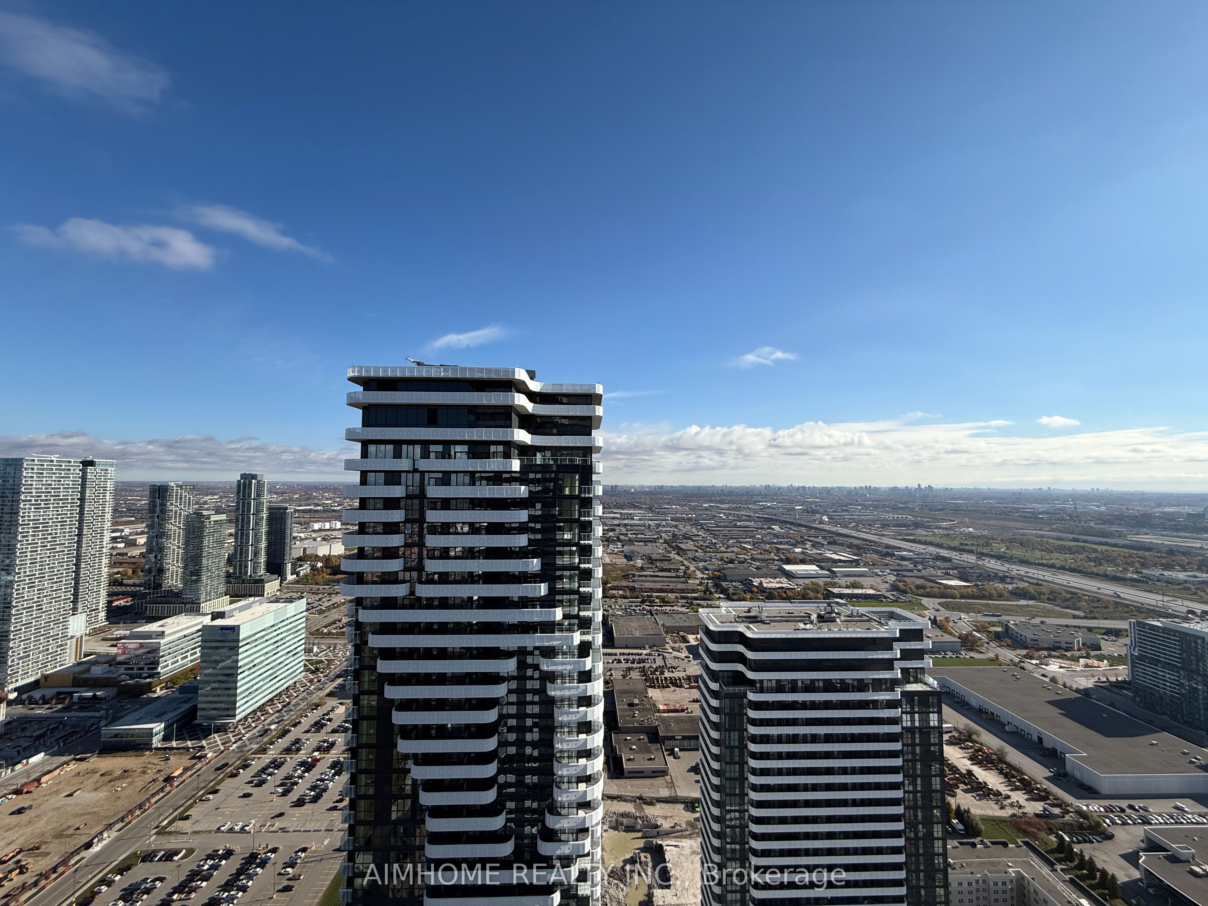 225 Commerce Street 6002 Property Photo 13