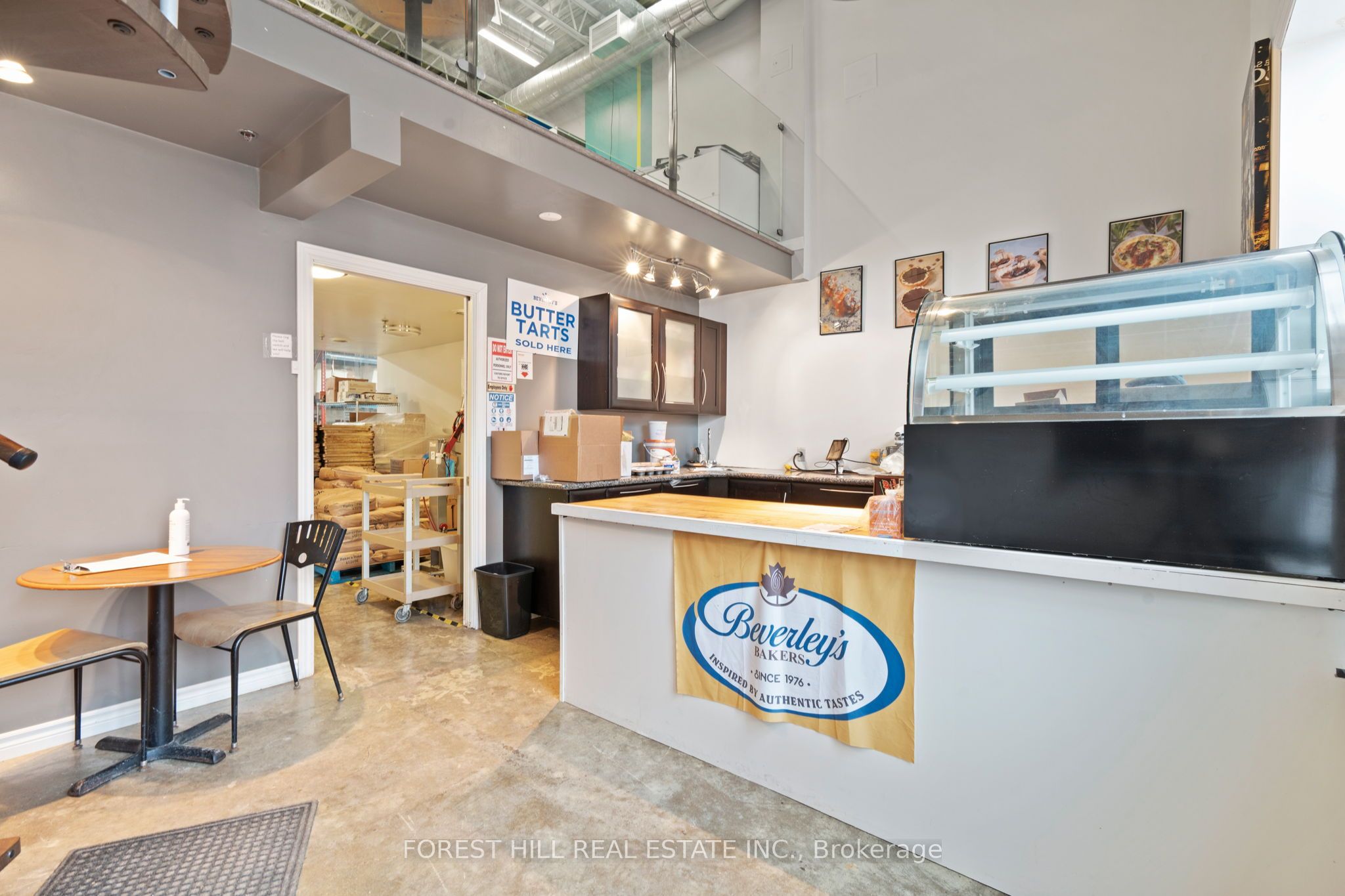 86 Ringwood Dr Property Photo 3