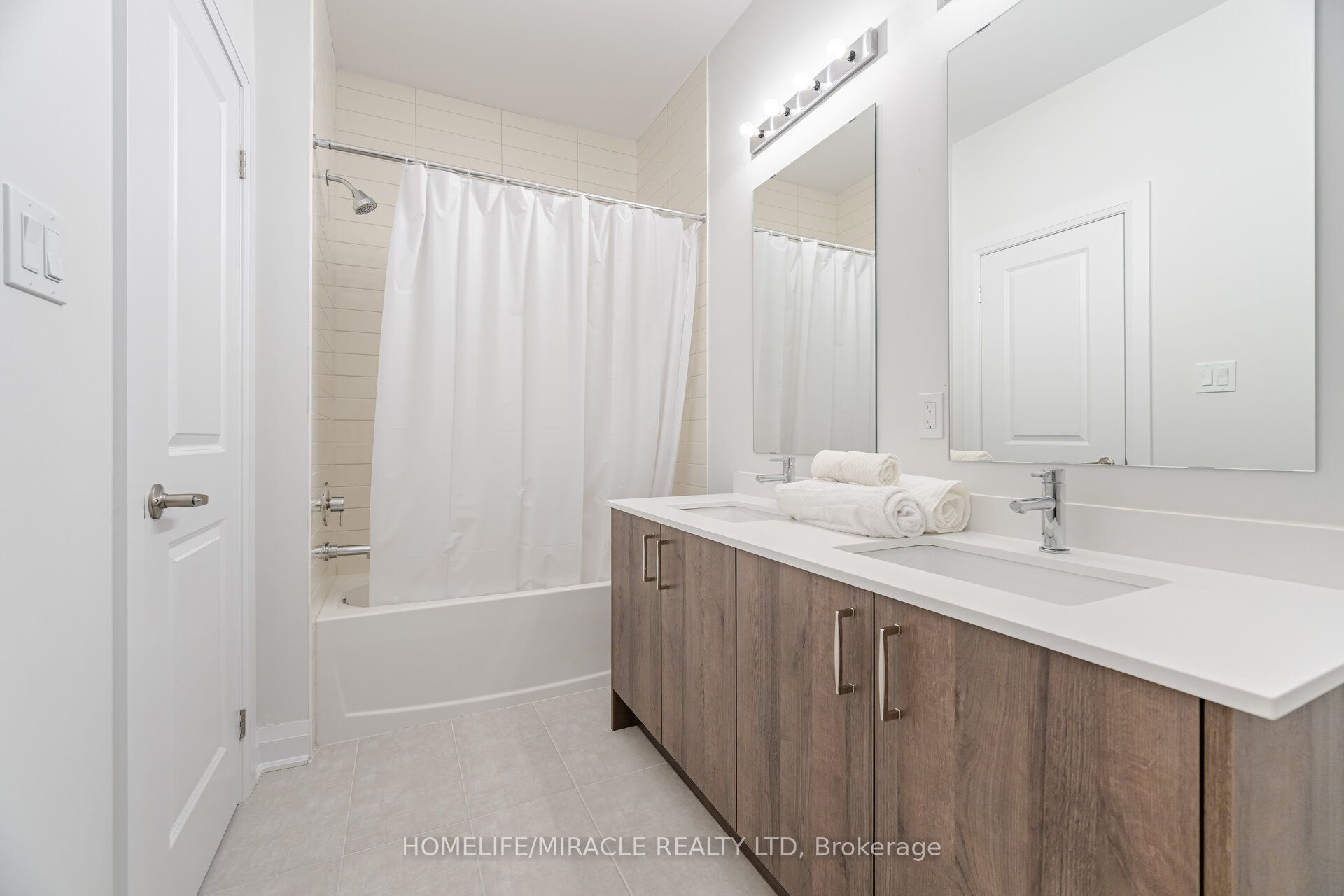 151 Seguin Street Property Photo 31