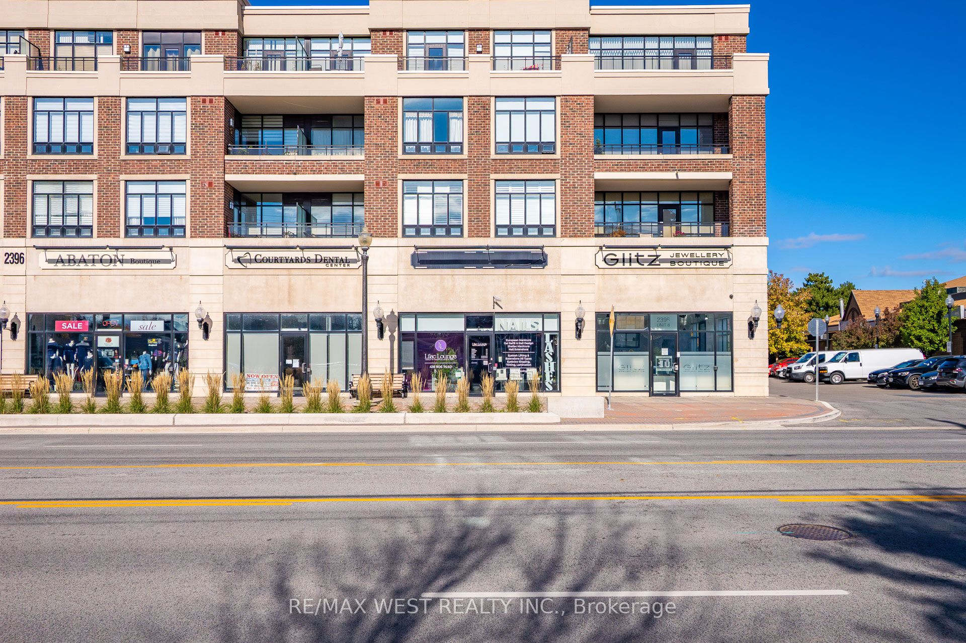 2396 Major Mackenzie Dr W Property Photo 4