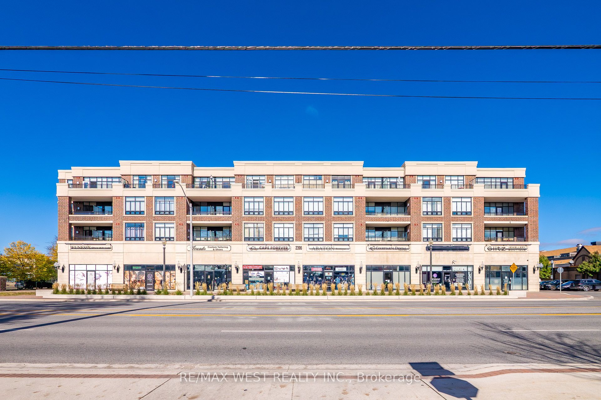 2396 Major Mackenzie Dr W Property Photo 5