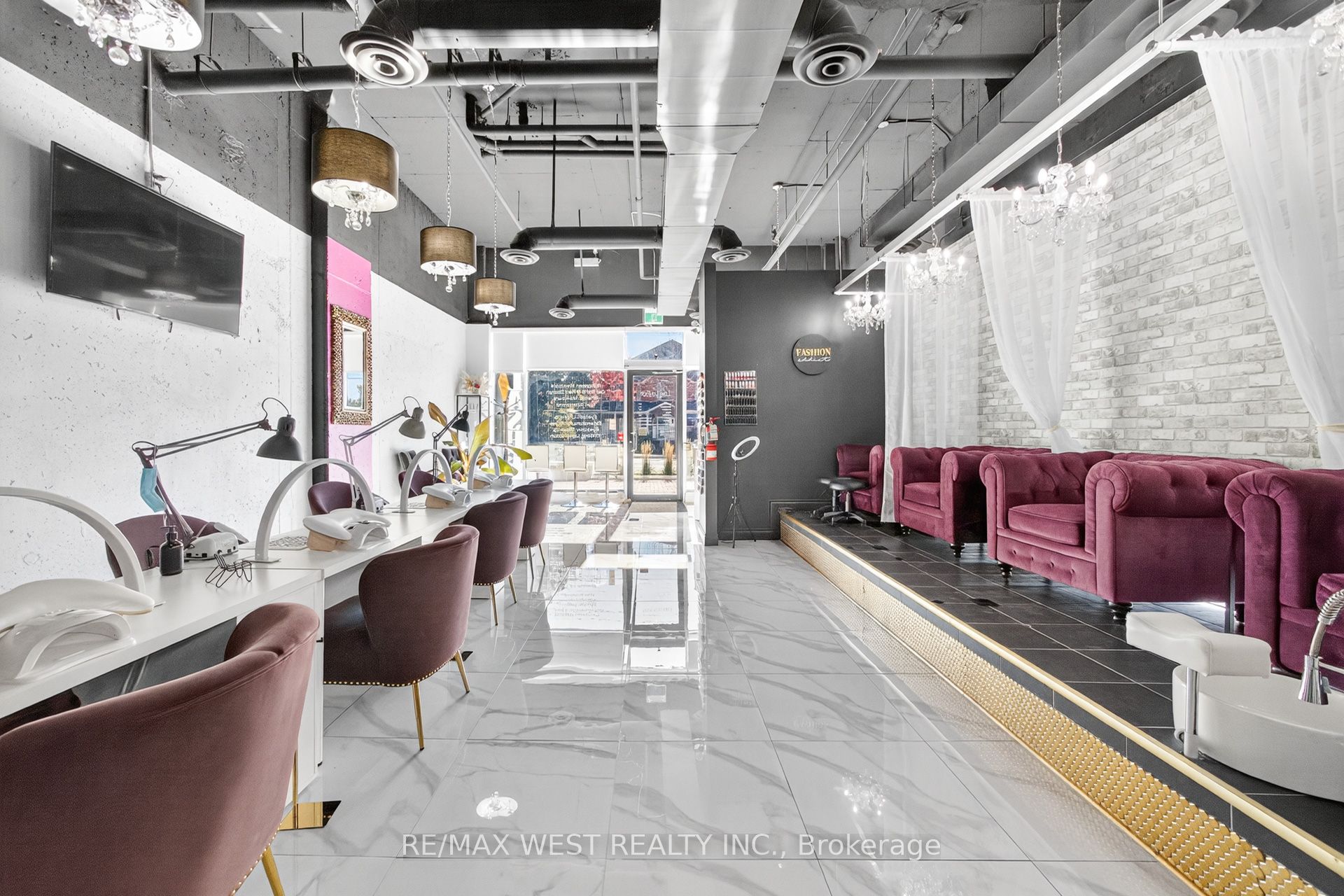 2396 Major Mackenzie Dr W Property Photo 20